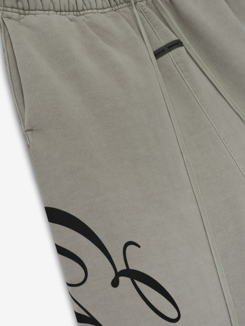 ESSENTIALS Heavy Fleece Lounge Sweatpant outlook