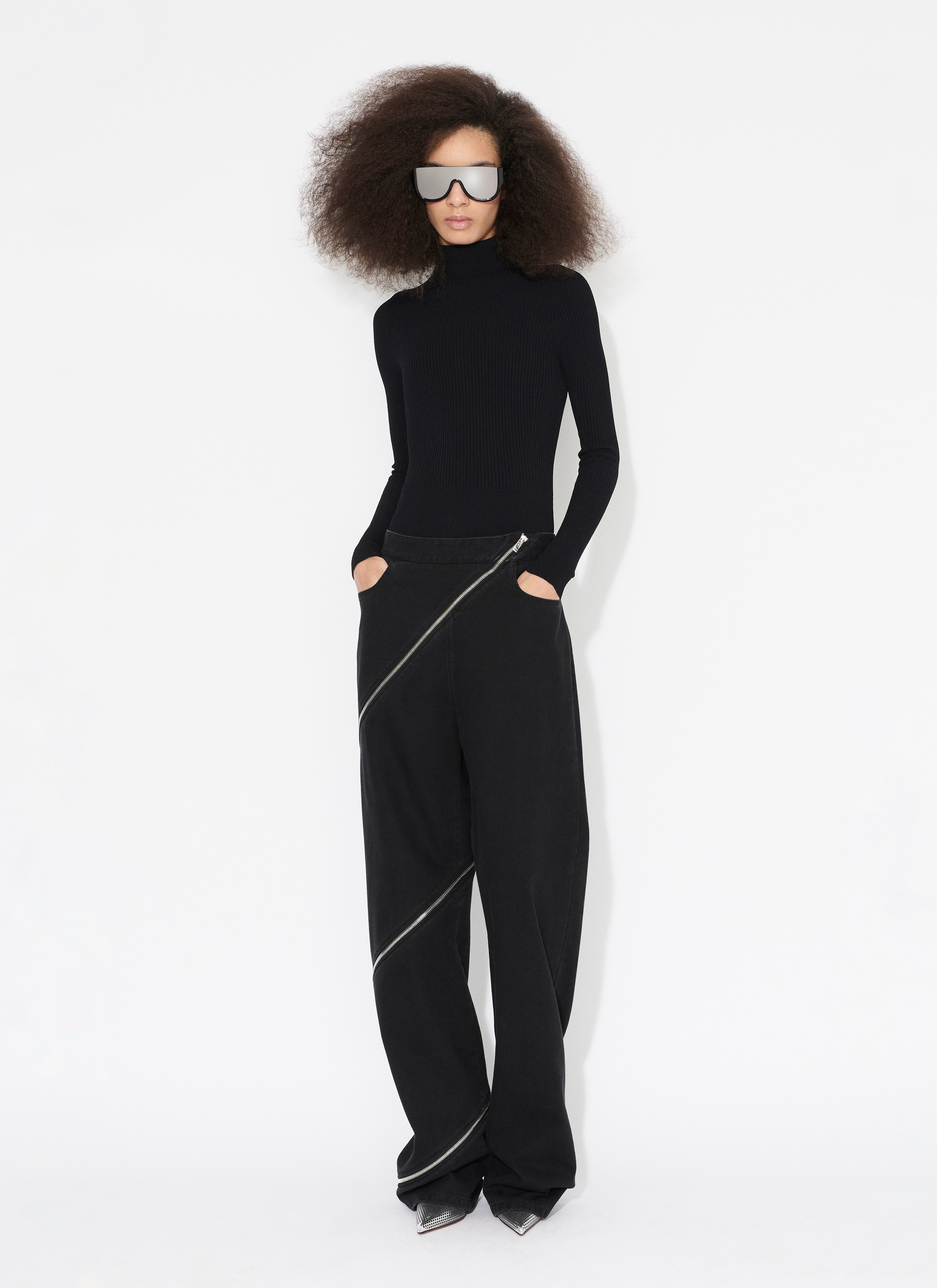 SALE【Alaia】スパイラル デニム ジーンズ ALAÏA BLACK SPIRAL JEANS IN DENIM |ALAÏA US