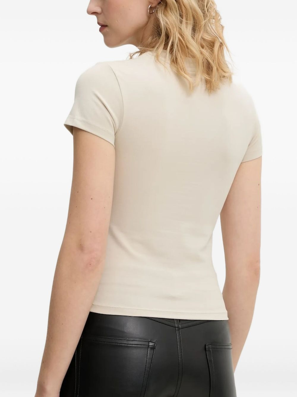 keyhole-detail clasp T-shirt - 2