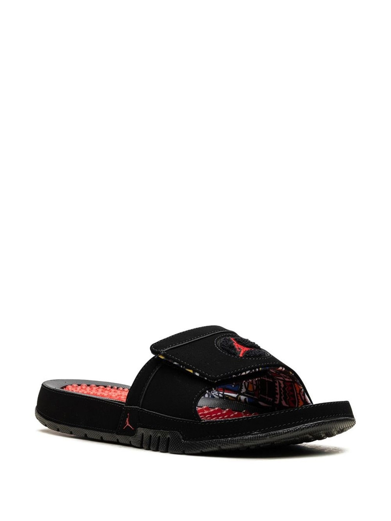 Jordan Jordan Hydro 8 Retro "Playoffs" slides outlook