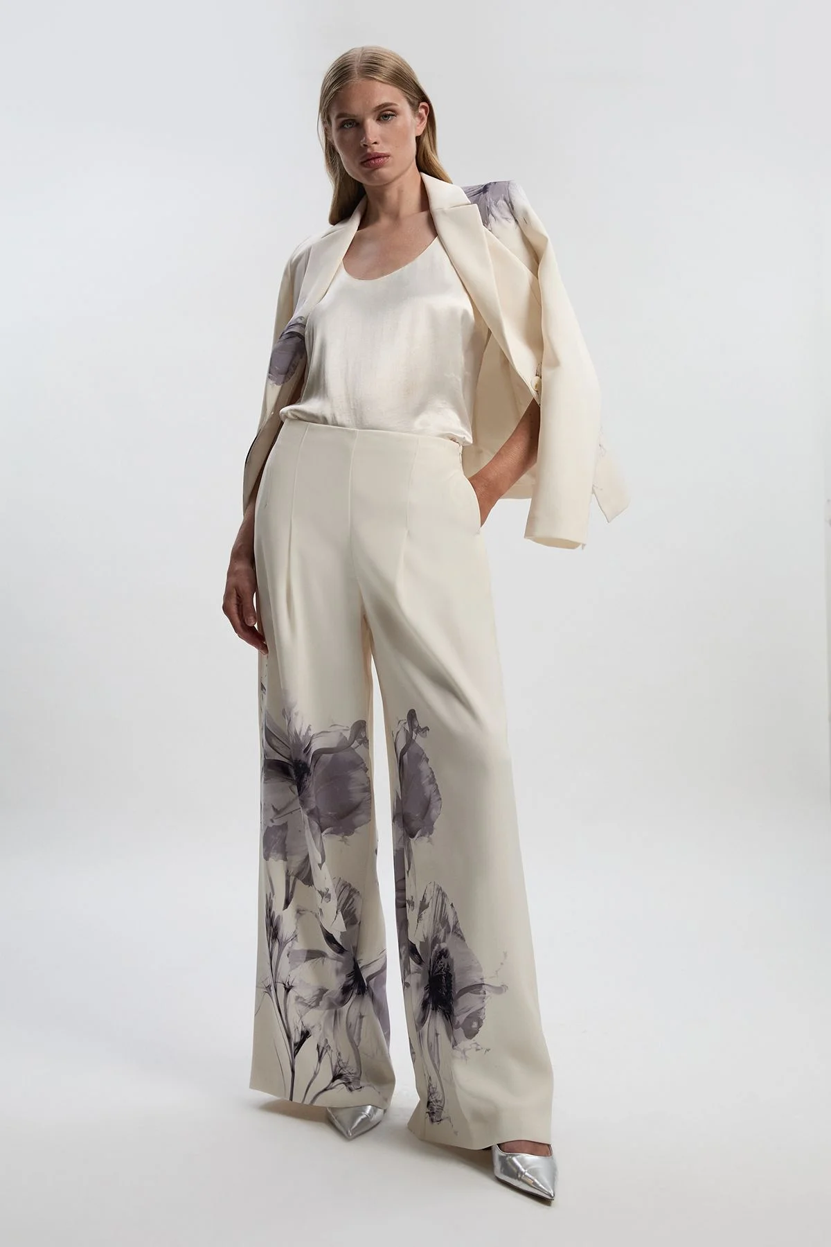 Floral Placement Print Tailored Crepe Pleat Detail Wide Leg Trousers - 1