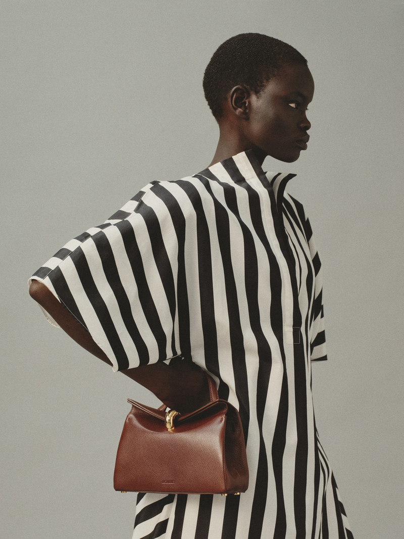 JACQUEMUS The small Valérie outlook