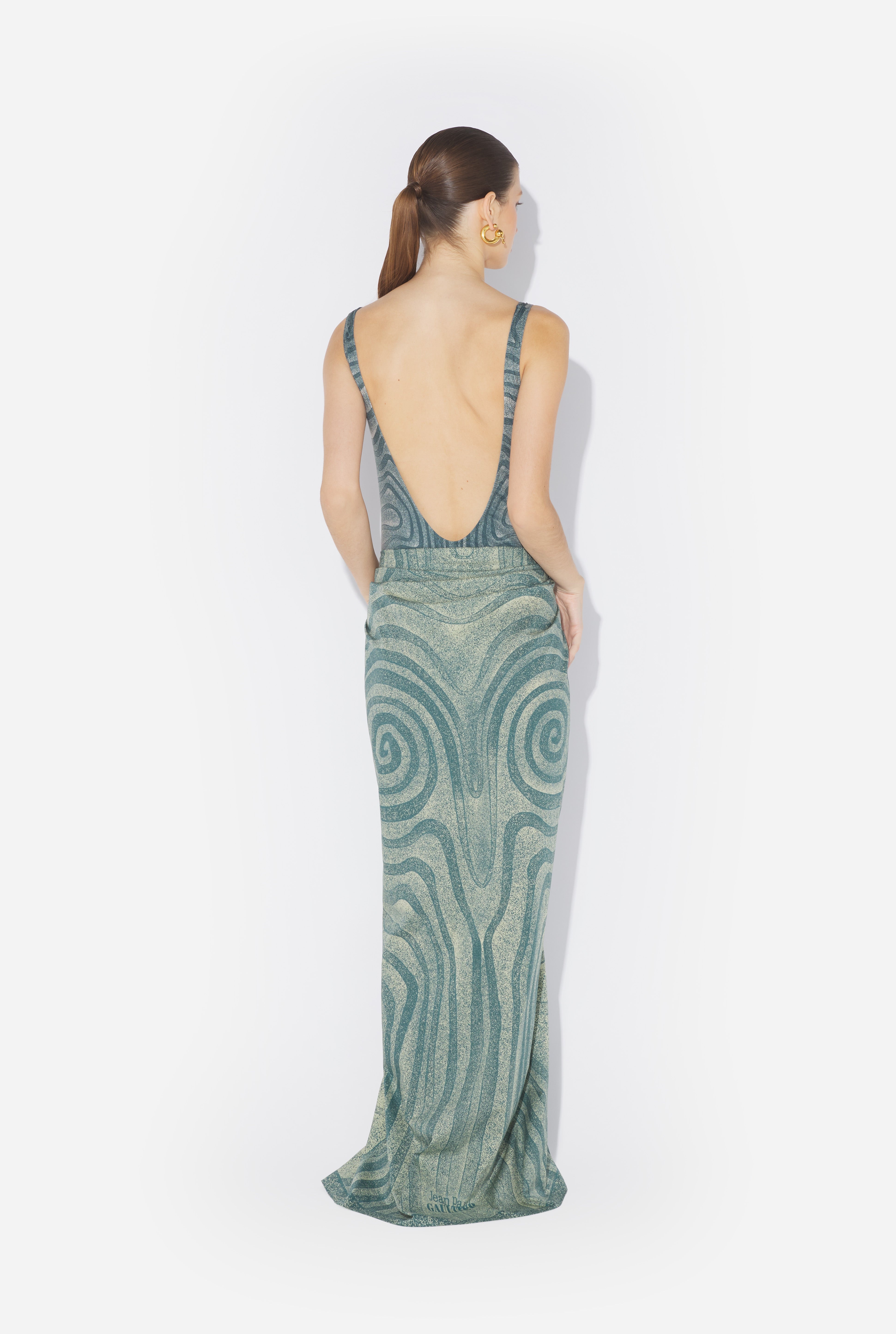 THE BLUE “SPIRALE” SARONG - 2