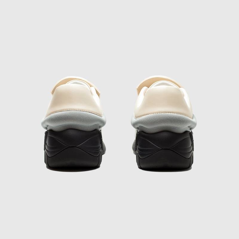 Raf Simons (RUNNER) ANTEI outlook