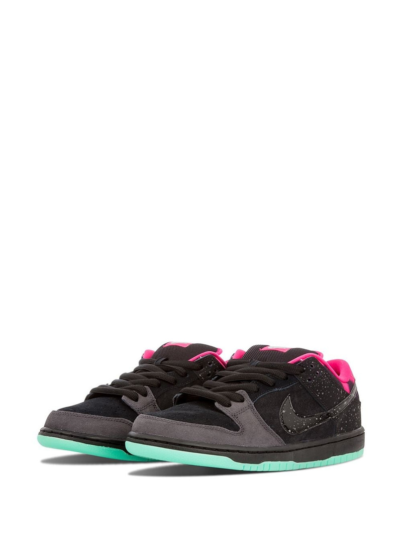 Nike SB Dunk Low Premium AE QS sneakers outlook
