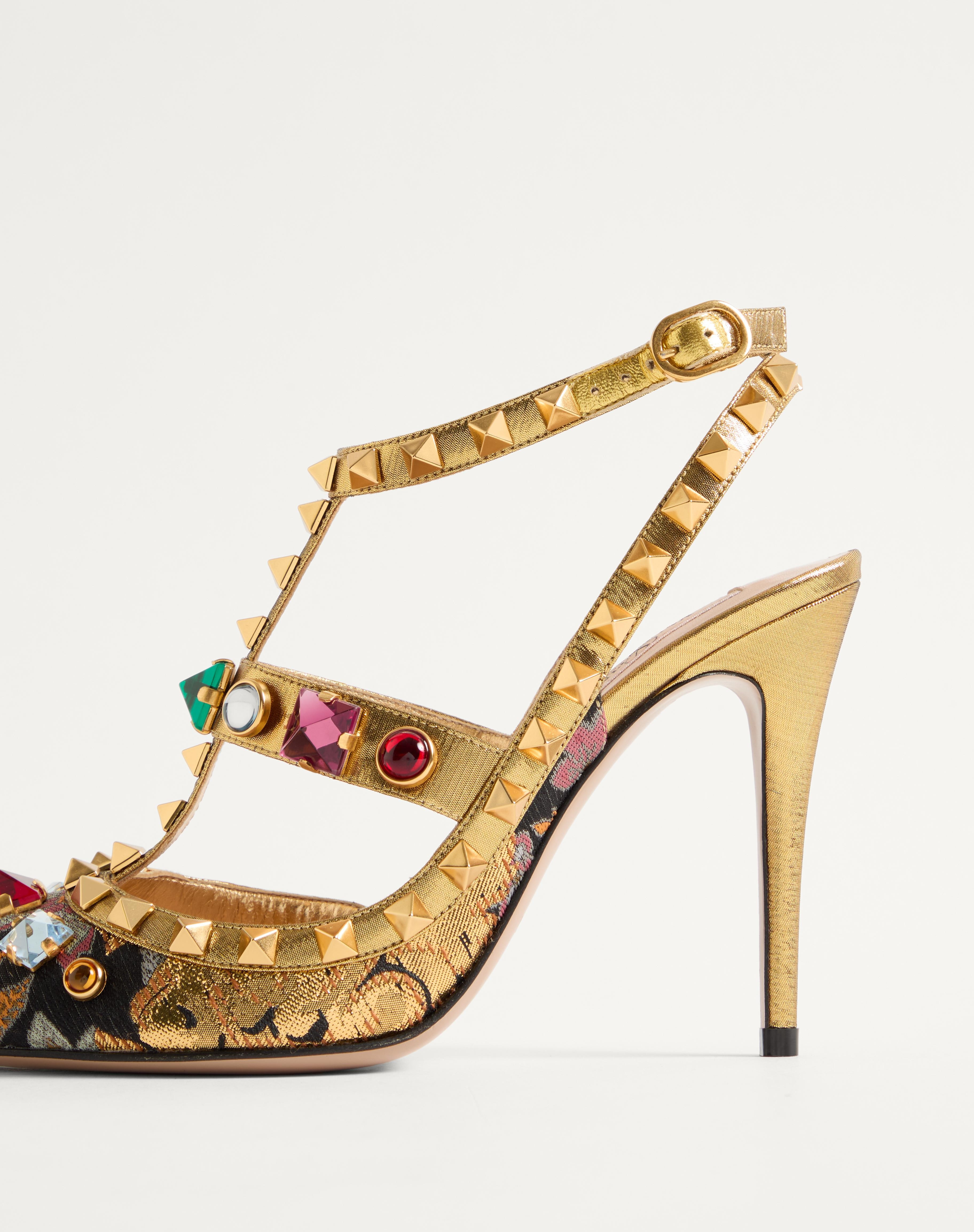 ROCKSTUD PUMPS WITH STRAPS IN JACQUARD APRES L'HIVER FABRIC WITH CRYSTALS 100MM - 7