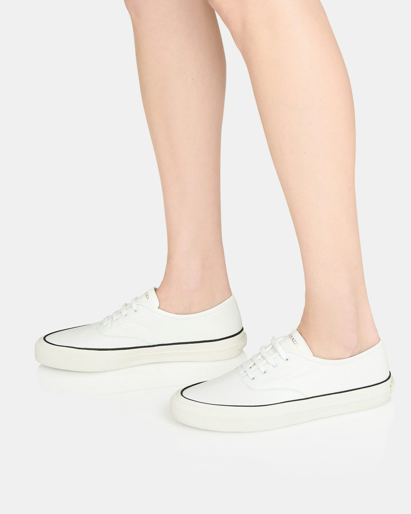 Minimalist Sneaker 5