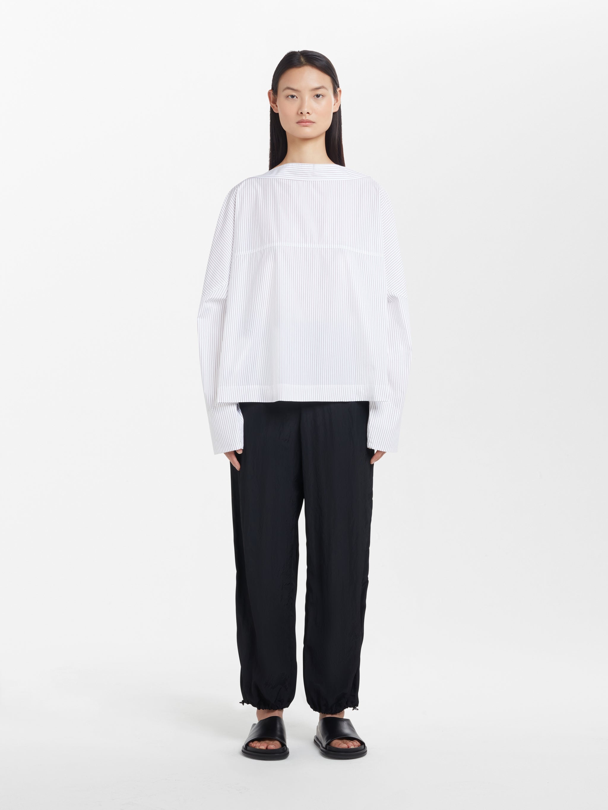 Gia Textured Viscose Pant - 2