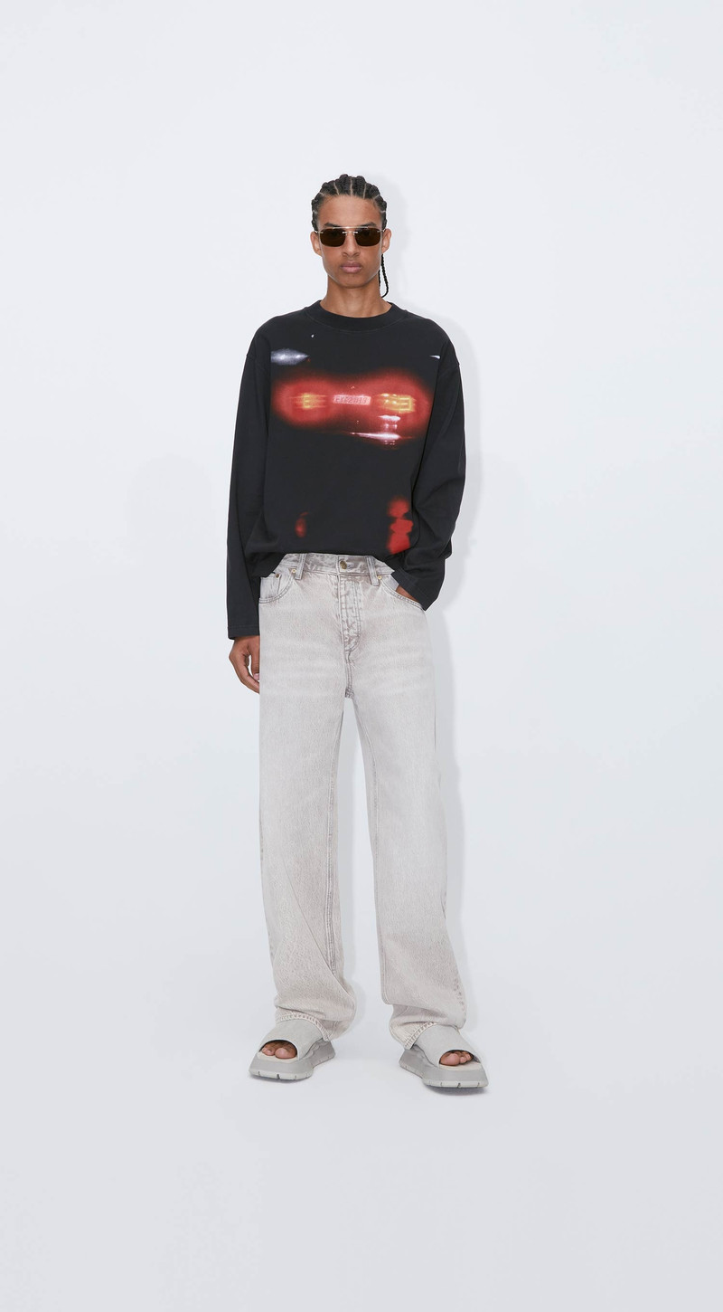 EYTYS Benz Jeans outlook