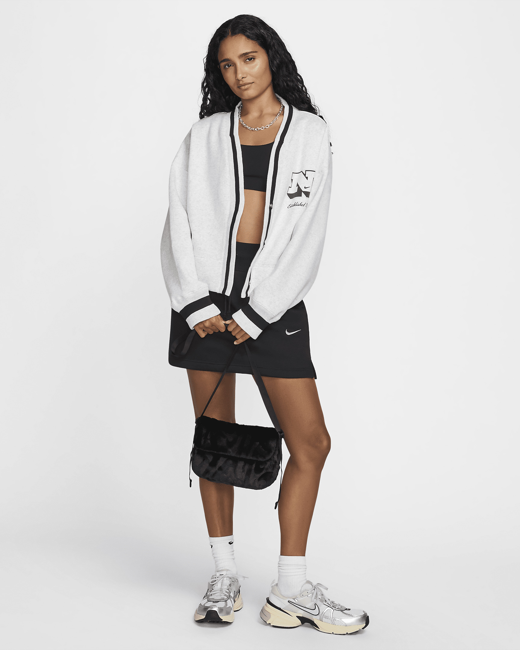 Nike Sportswear Futura 365 Faux Fur Crossbody Bag (1L) - 9