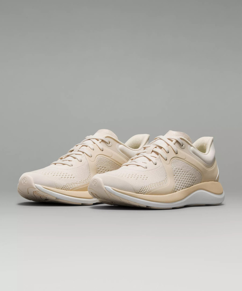 Women's Chargefeel Low Workout Shoe 1