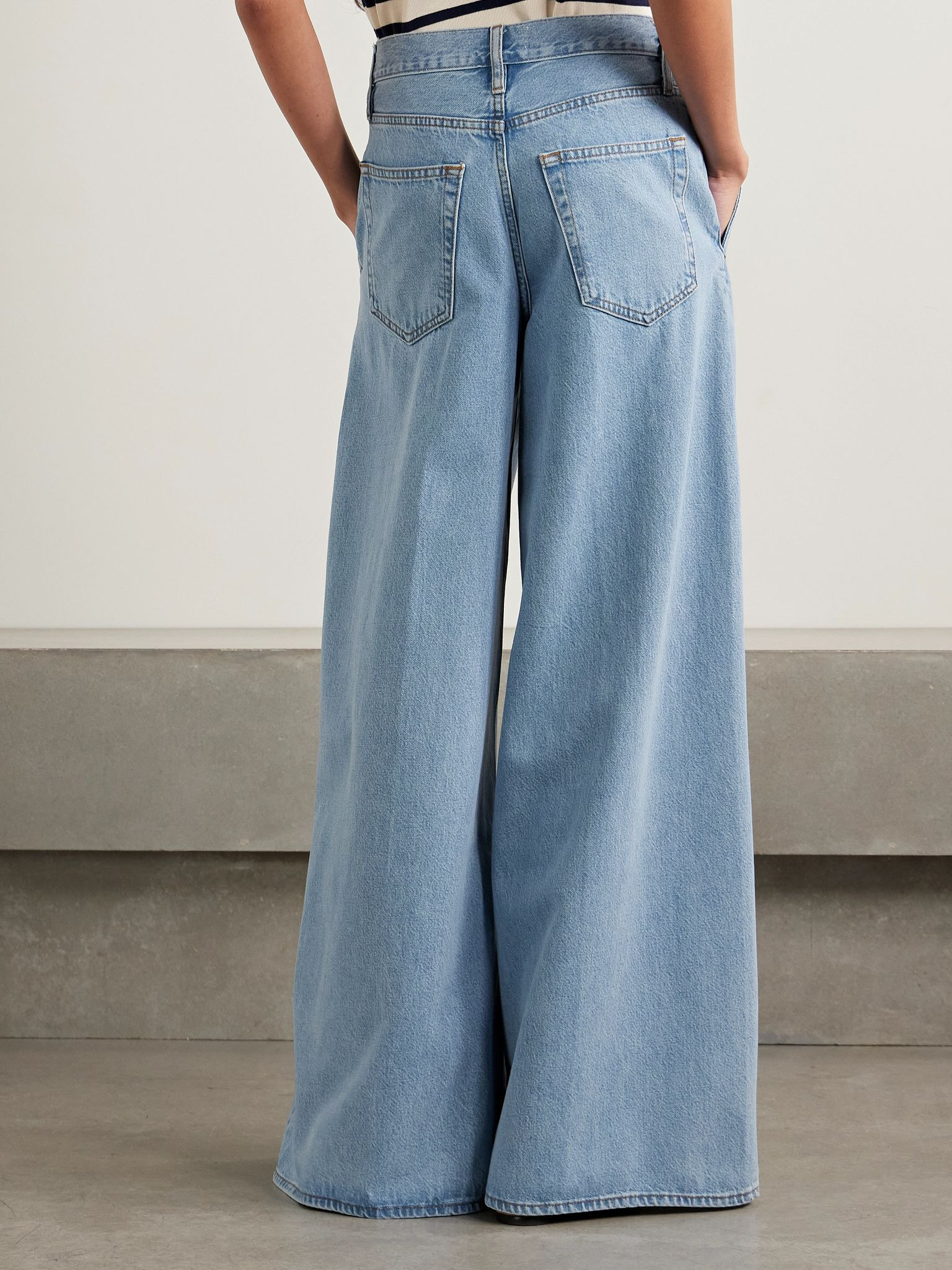 The Drape mid-rise wide-leg organic jeans Light denim - 4