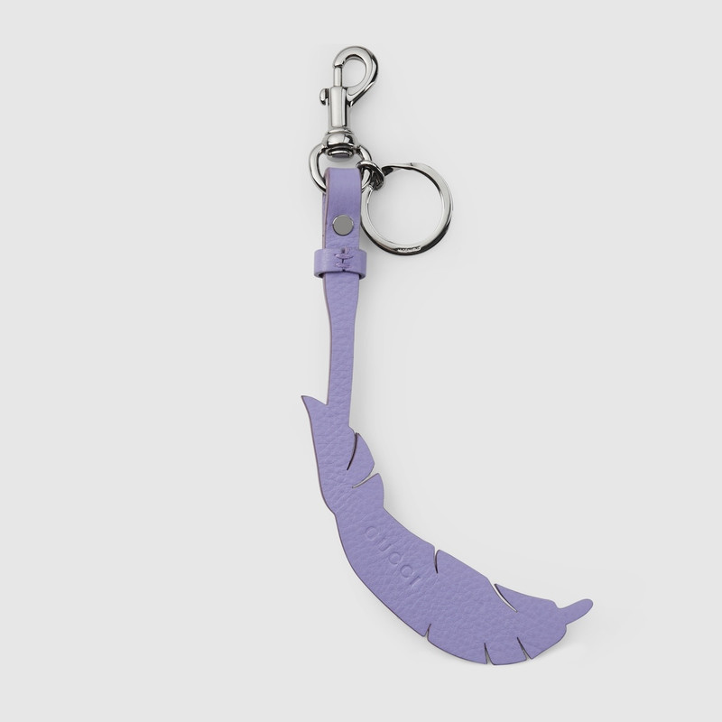 GUCCI Leaf keychain charm outlook