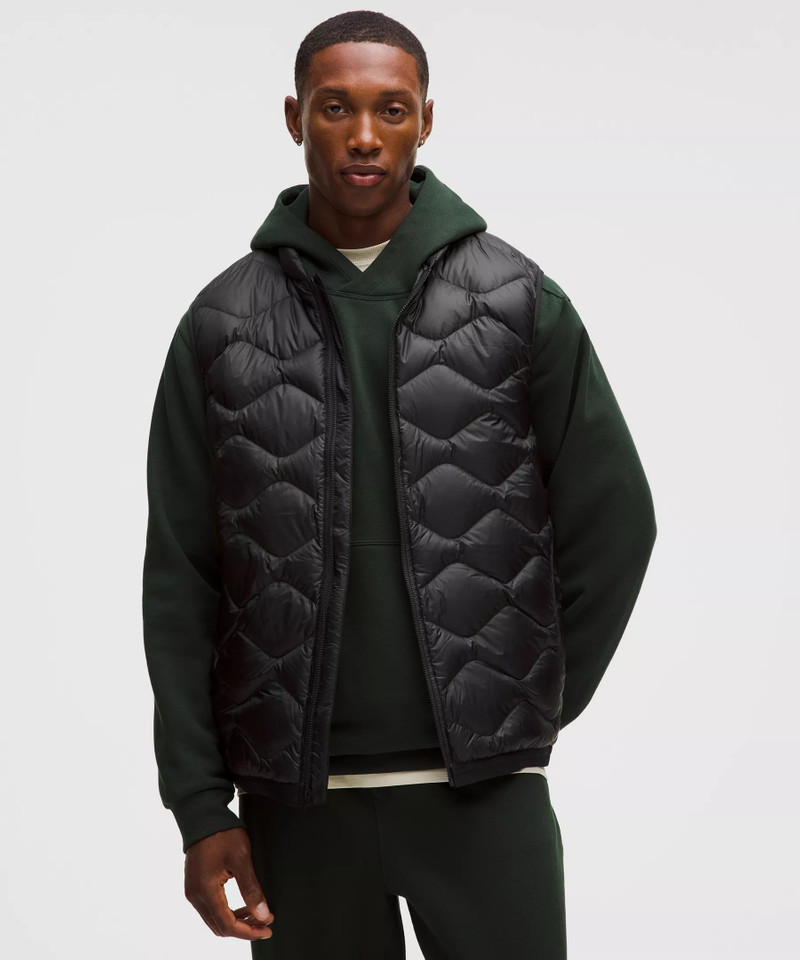 Men's Featherweight 900-Down-Fill Quilted Vest 1