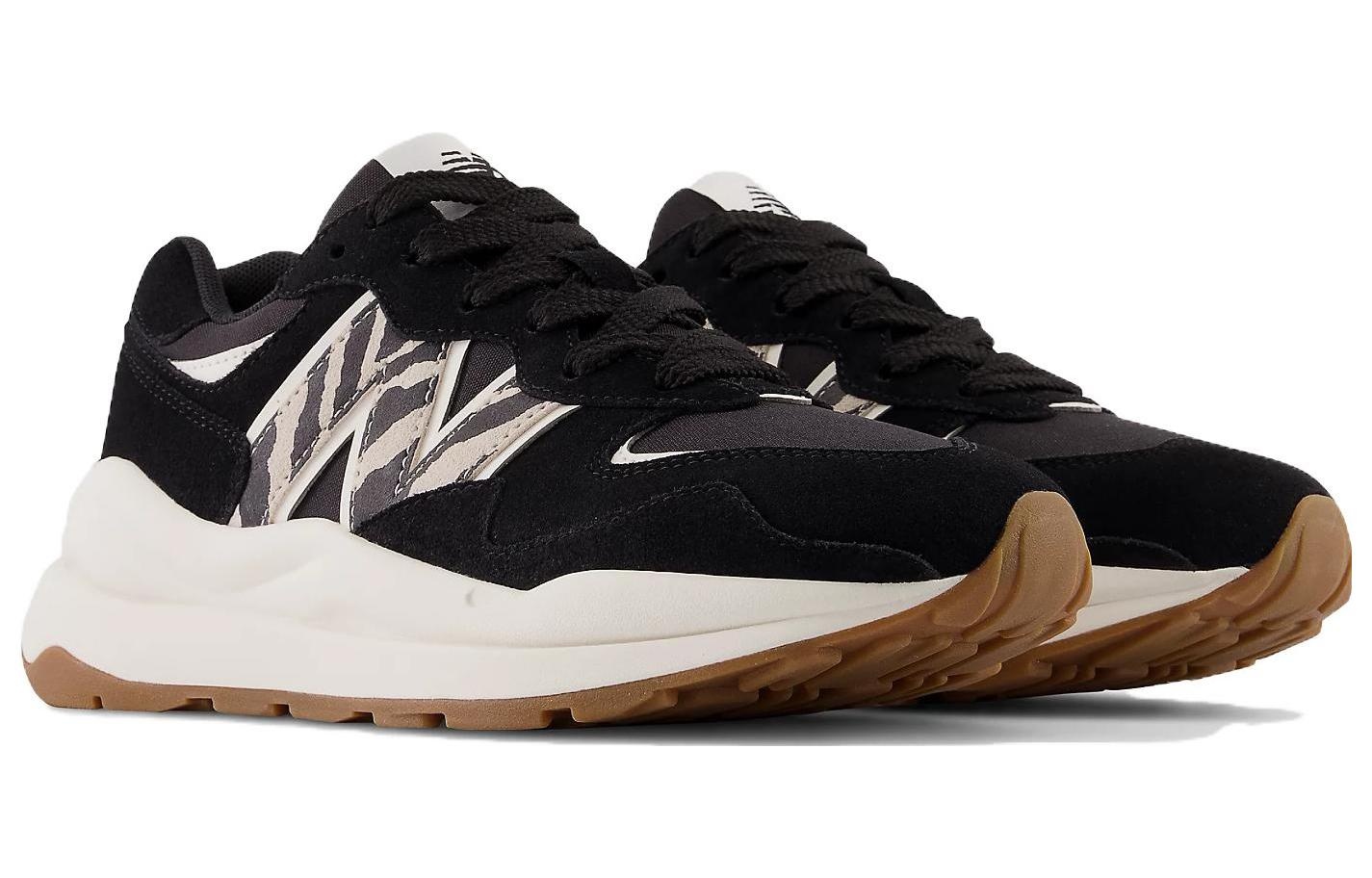 (WMNS) New Balance 57/40 'Black White' W5740APA - 3
