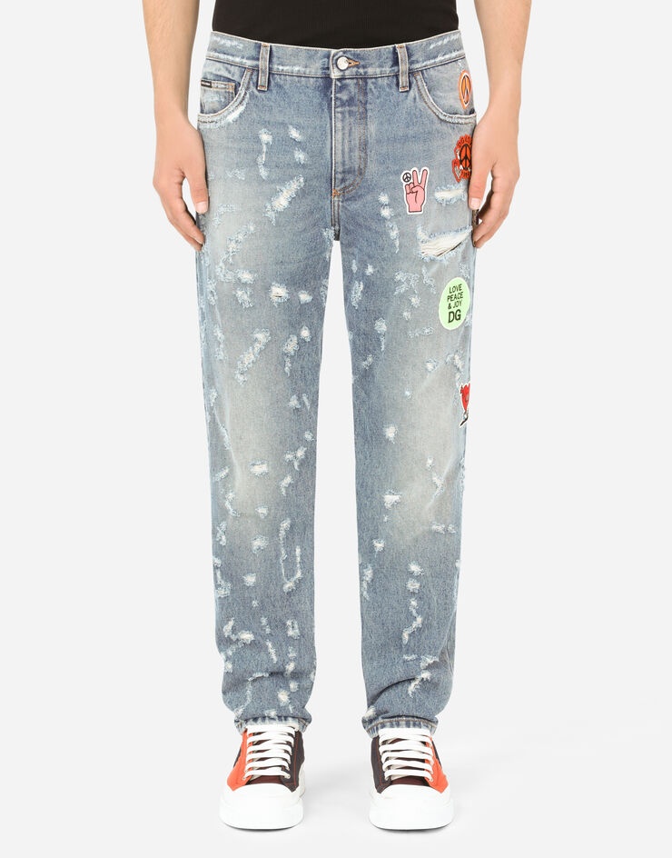 Loose light blue jeans with rips and patch detailing - 2