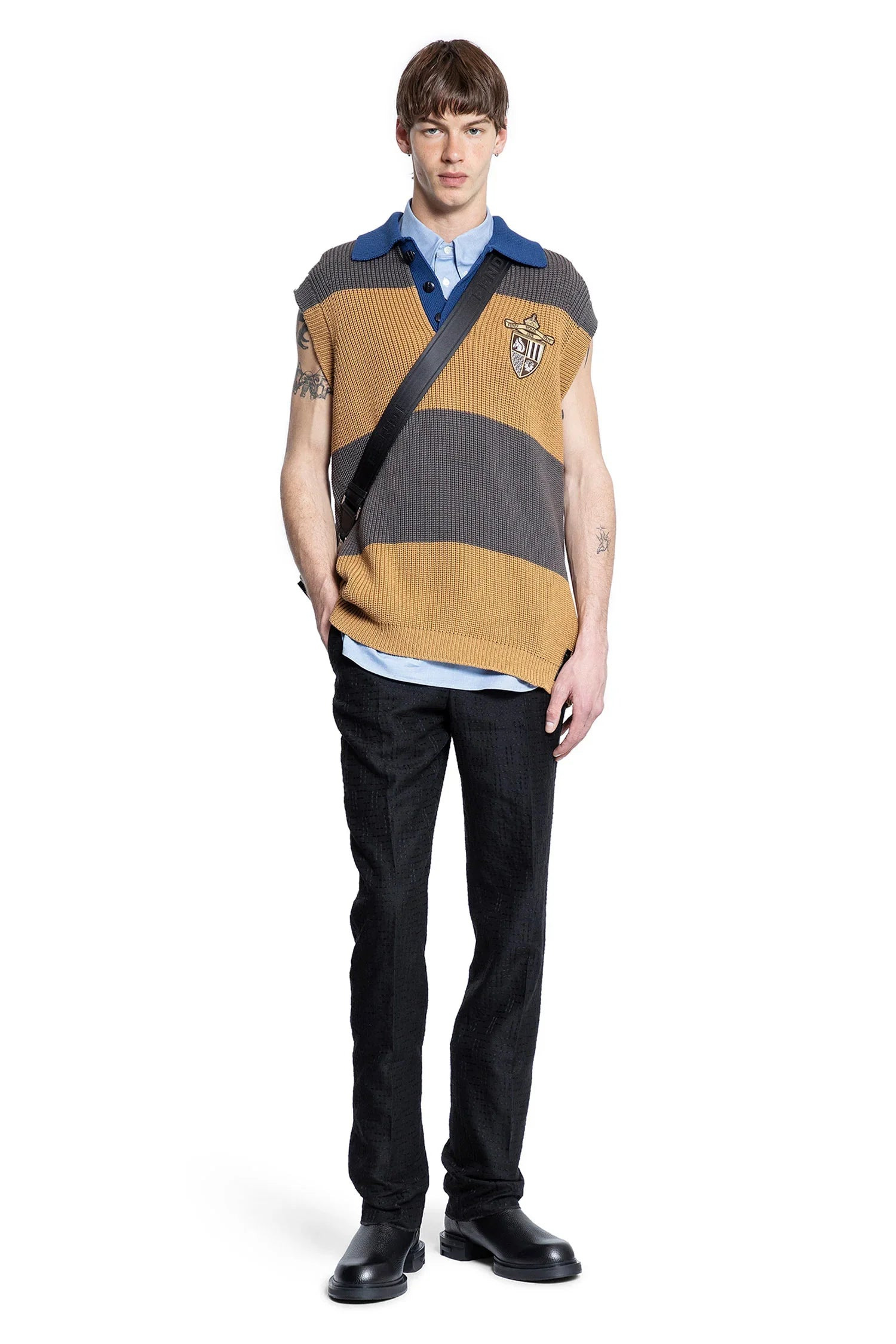 Striped-Crest-Logo-Polo-Gilet - 5