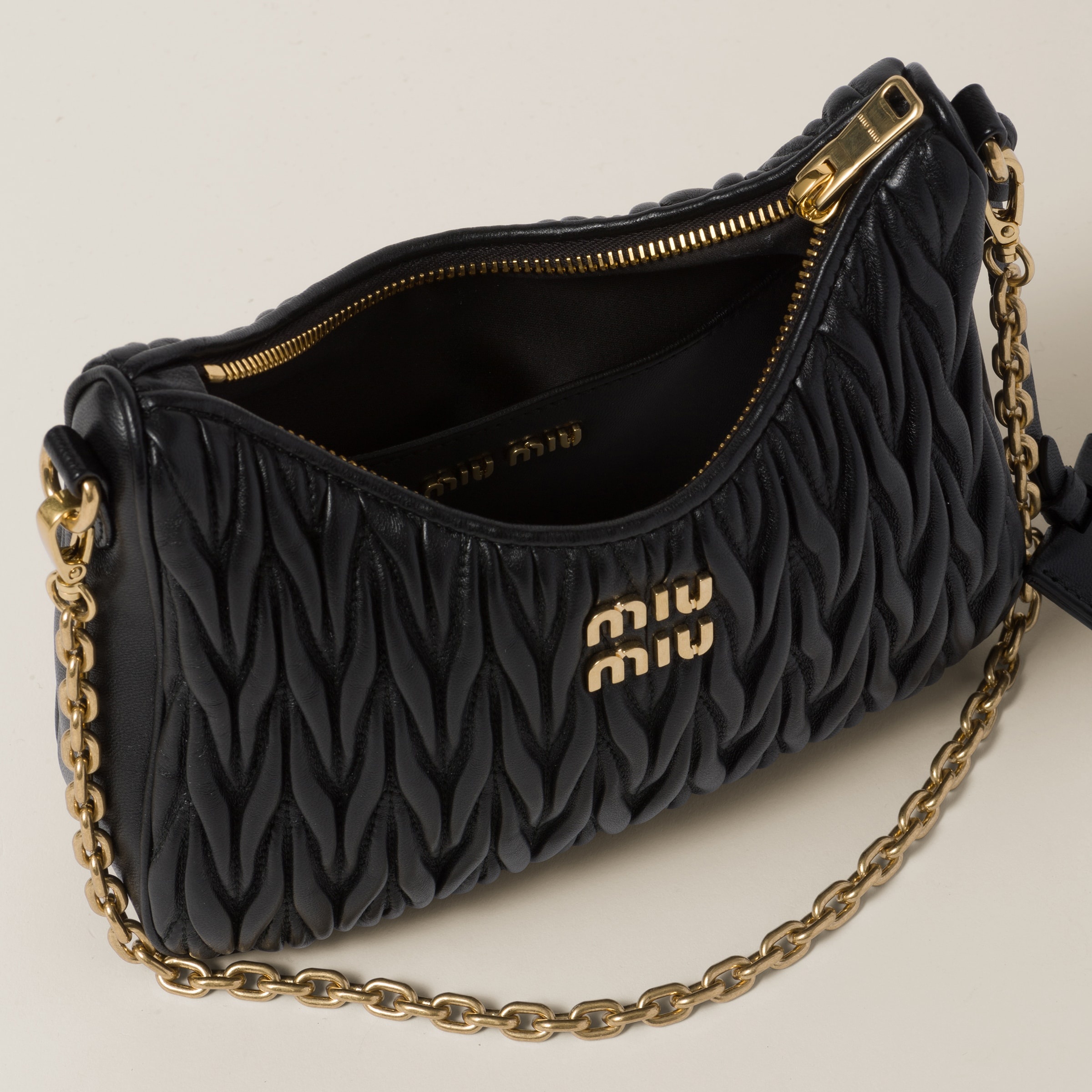 Miu Miu Matelasse nappa leather shoulder bag REVERSIBLE