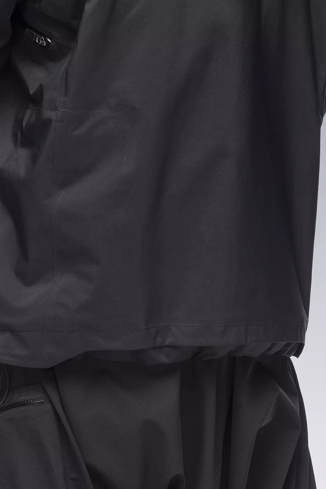 J1A-GTKR-BKS KR EX 3L Gore-Tex® Pro Interops Jacket Black with size 5 WR zippers in gloss black - 33