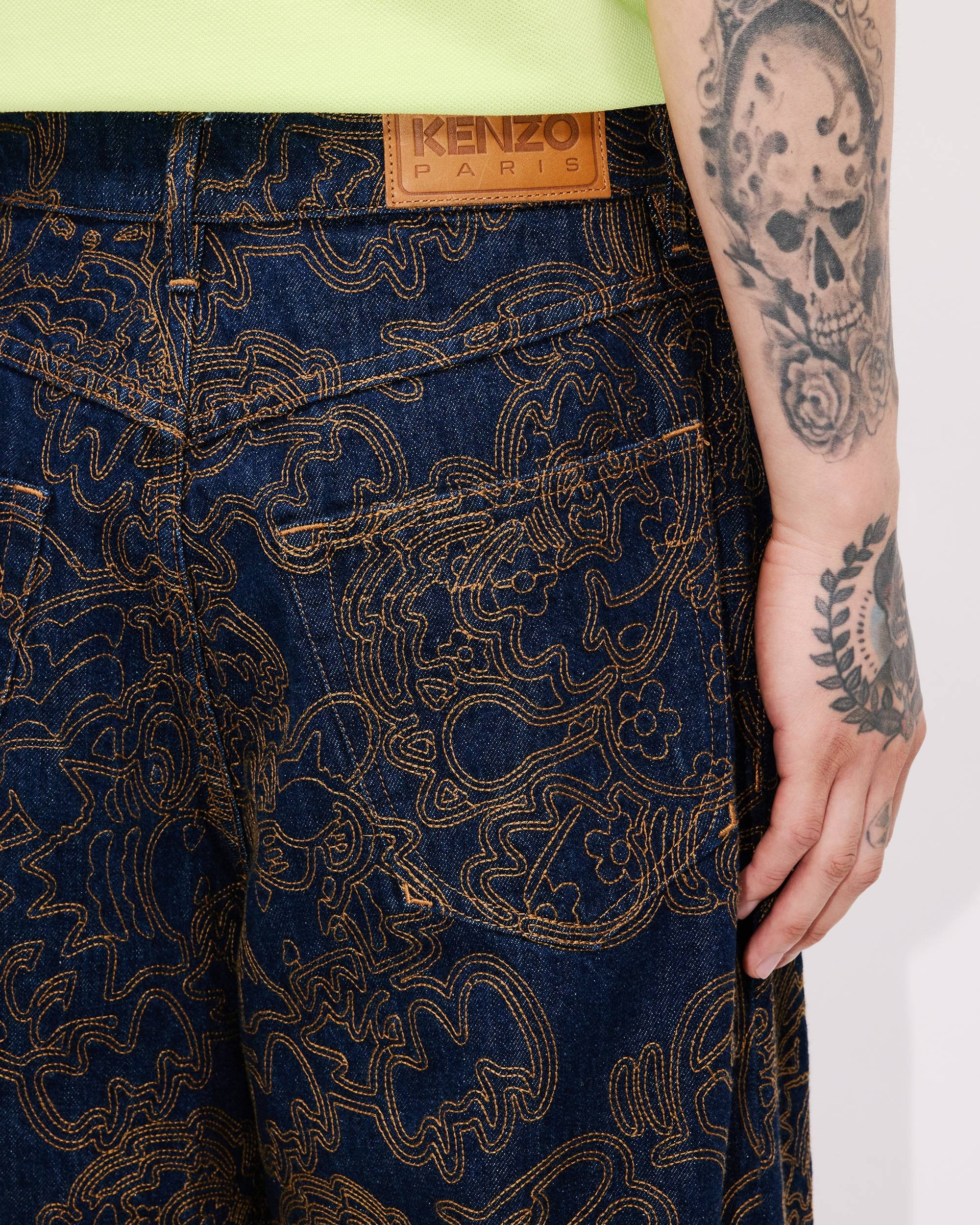 'KENZO by Verdy' embroidered buggy jeans in japanese denim - 8