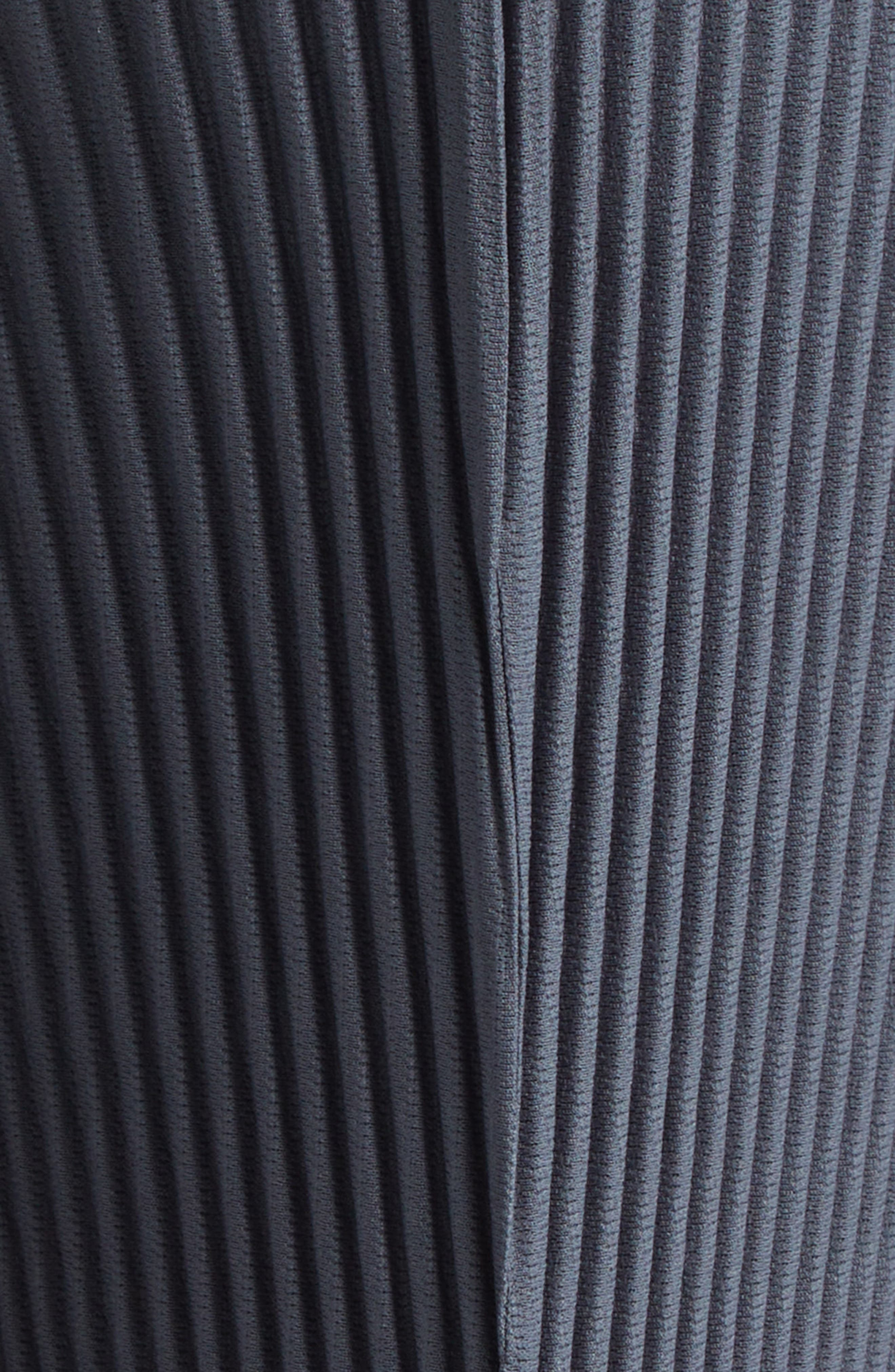 Homme Plissé Issey Miyake Monthly Colors July Pleated Pants in Chert Blue at Nordstrom - 7