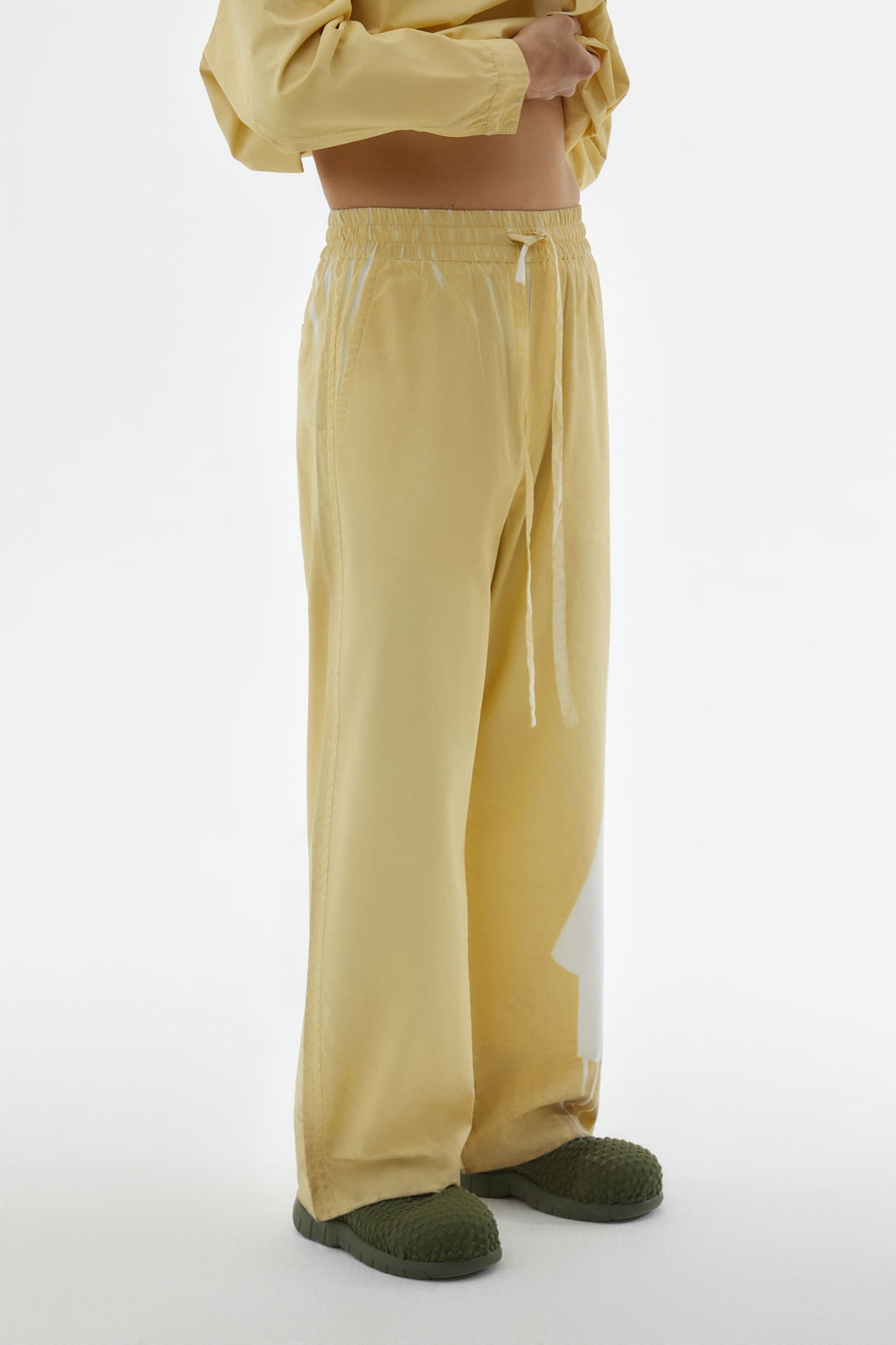 HAND SPRAYED LIGHT YELLOW ELASTIC PANTS - 2