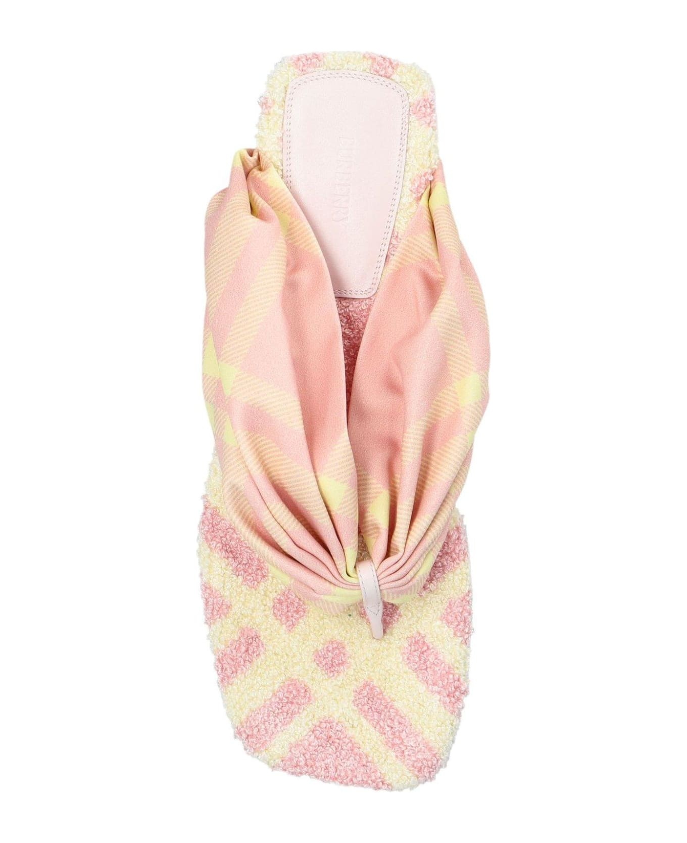 Check Printed Open-toe Flat Sandals - 4