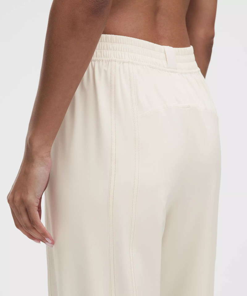 Define High-Rise Swift Jogger *Regular 6