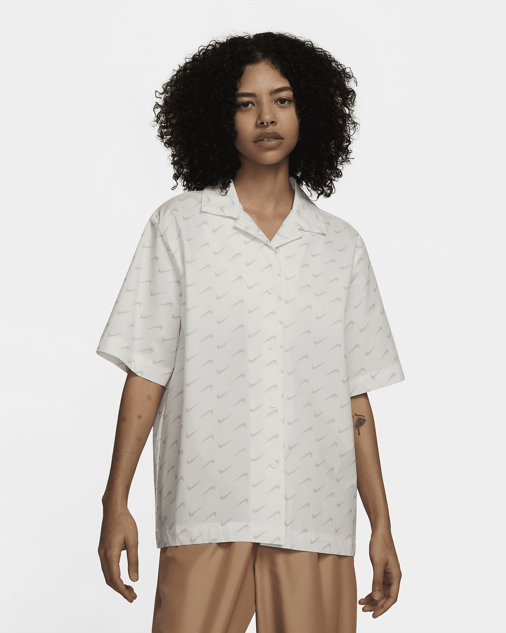 Women's Nike Sportswear Everyday Modern Woven Short-Sleeve Top - 1