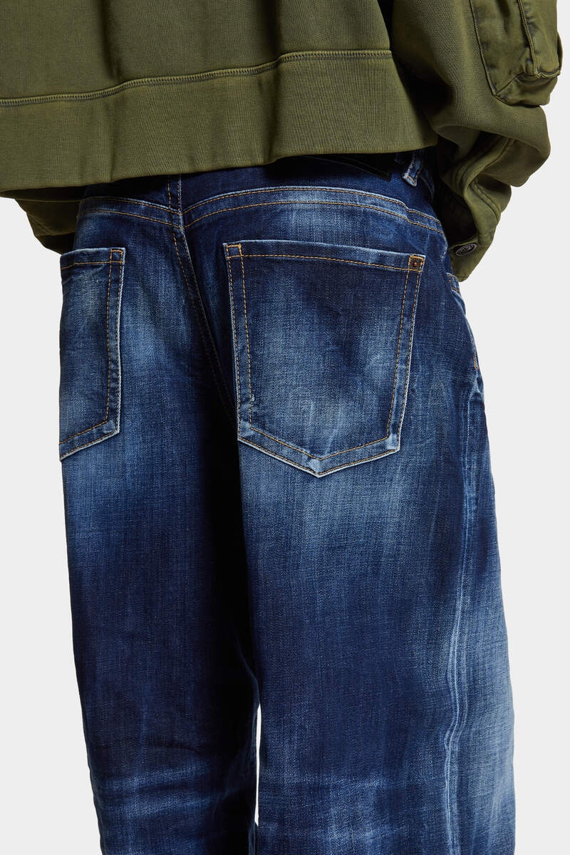 MEDIUM WASH 9 TO 5 MAN JEANS - 5