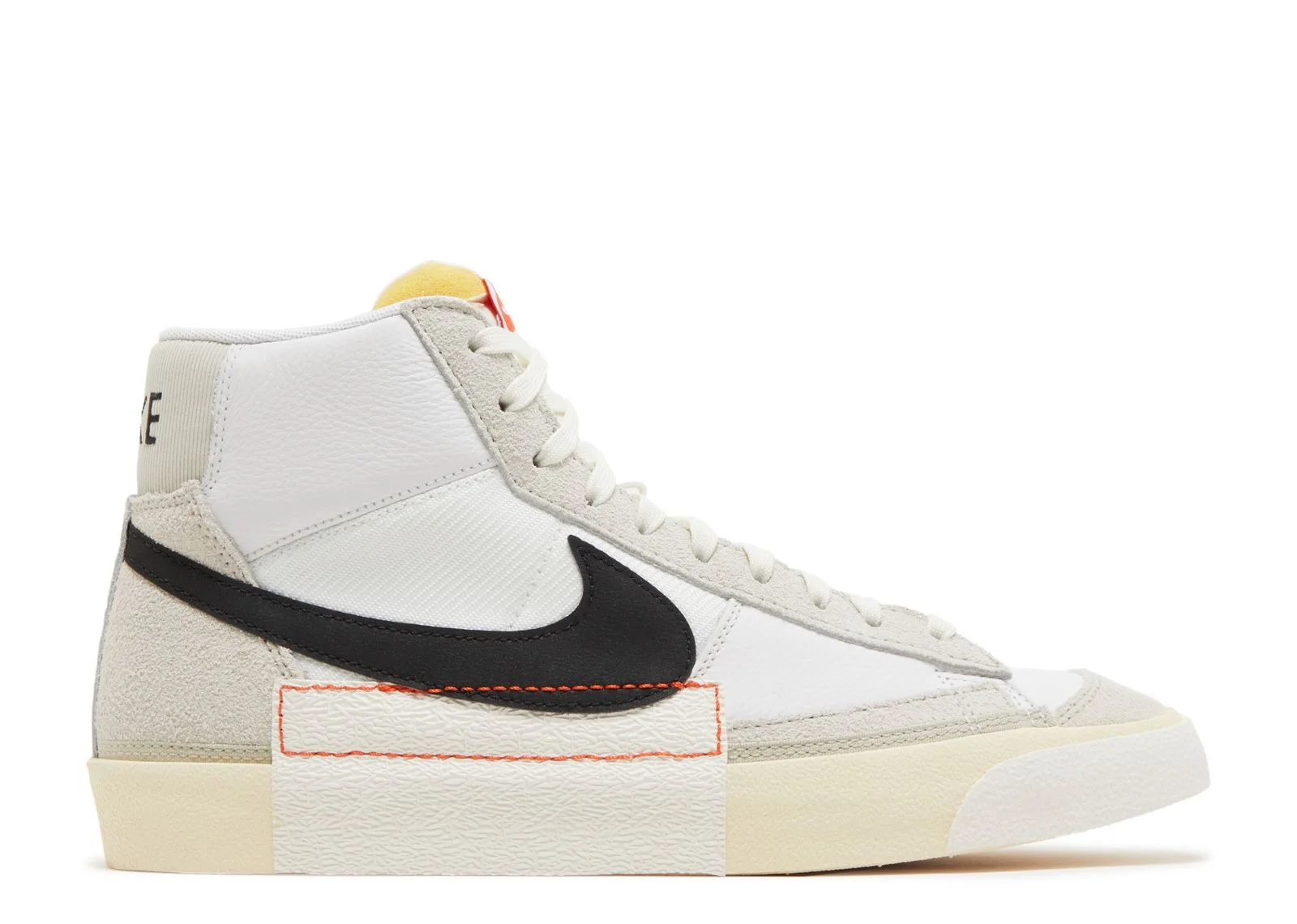BLAZER MID '77 PRO CLUB 'REMASTERED - LIGHT BONE BLACK' - 1