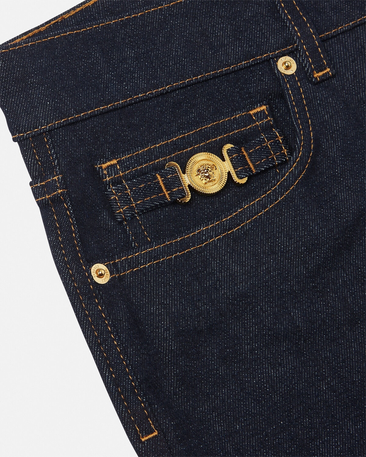 【送料&関税込】Versace Slim Denim Pants VERSACE Slim-Fit Jeans | REVERSIBLE