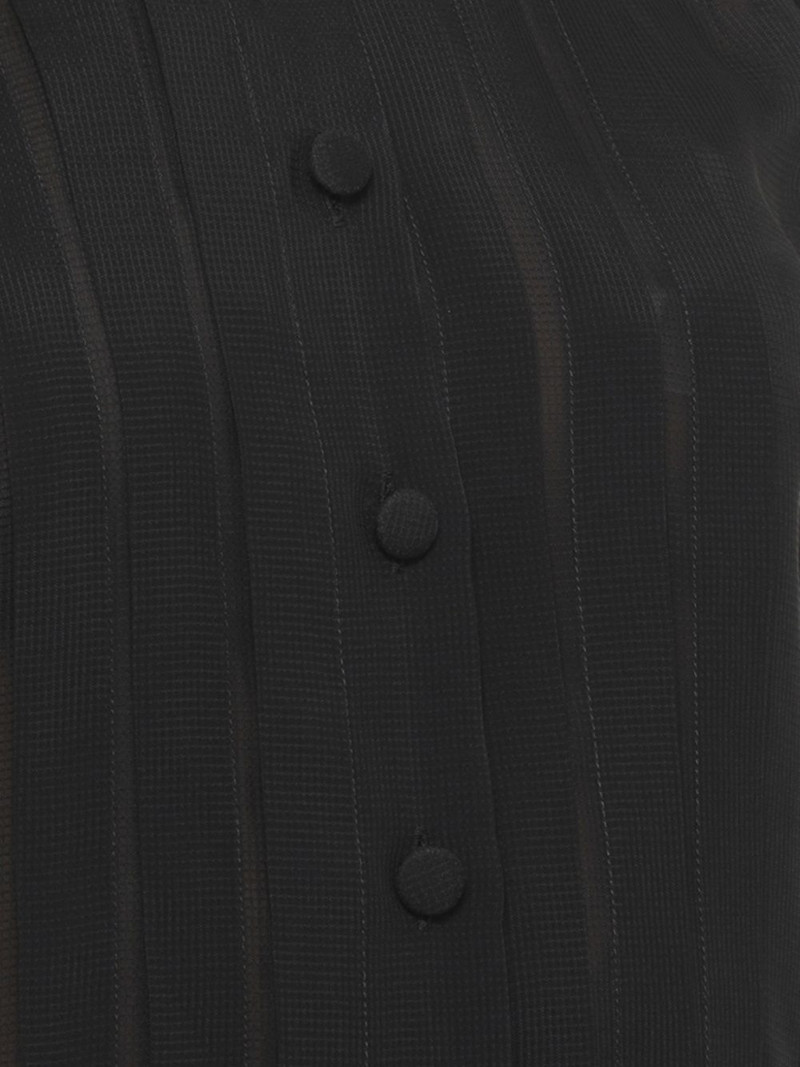buttoned shirt 5