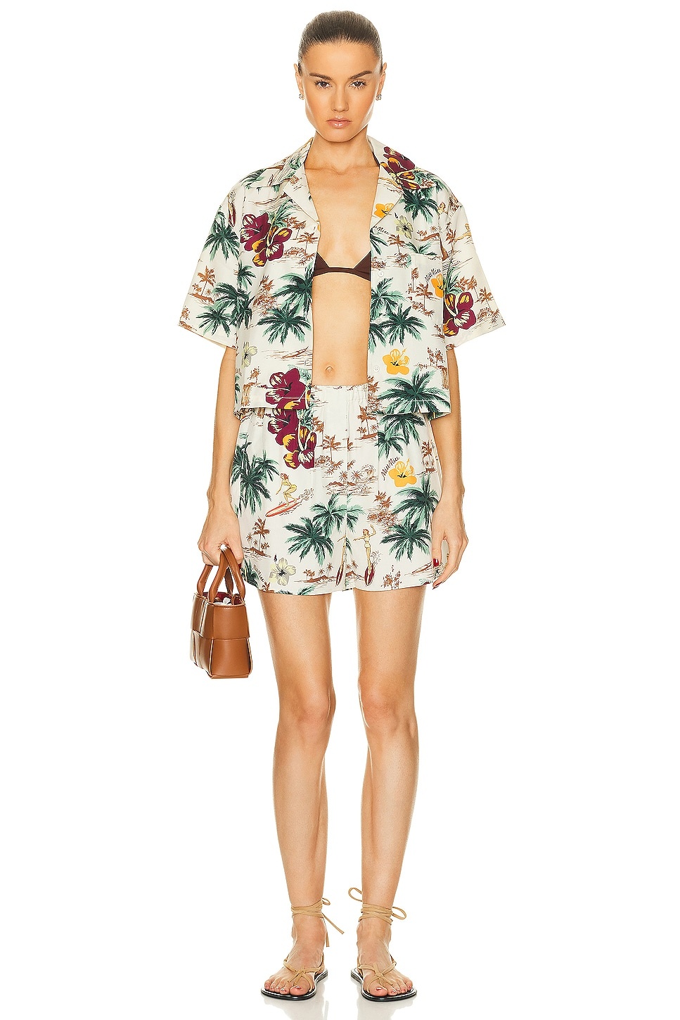 ショートパンツ MIU MIU Hawaii printed silk short pants Miu Miu Hawaii Print Short in Avorio | FWRD
