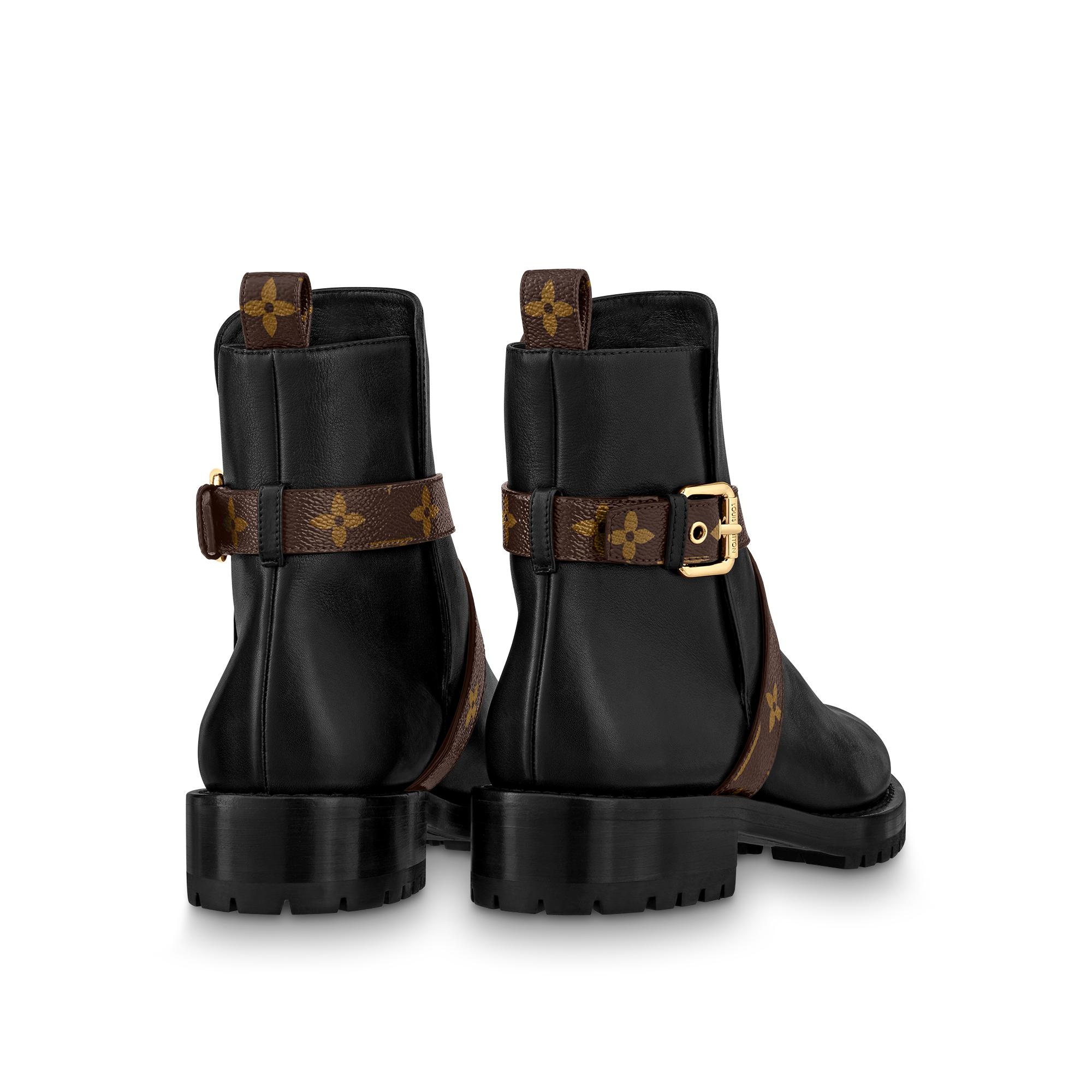 Discovery Flat Ankle Boot - 4
