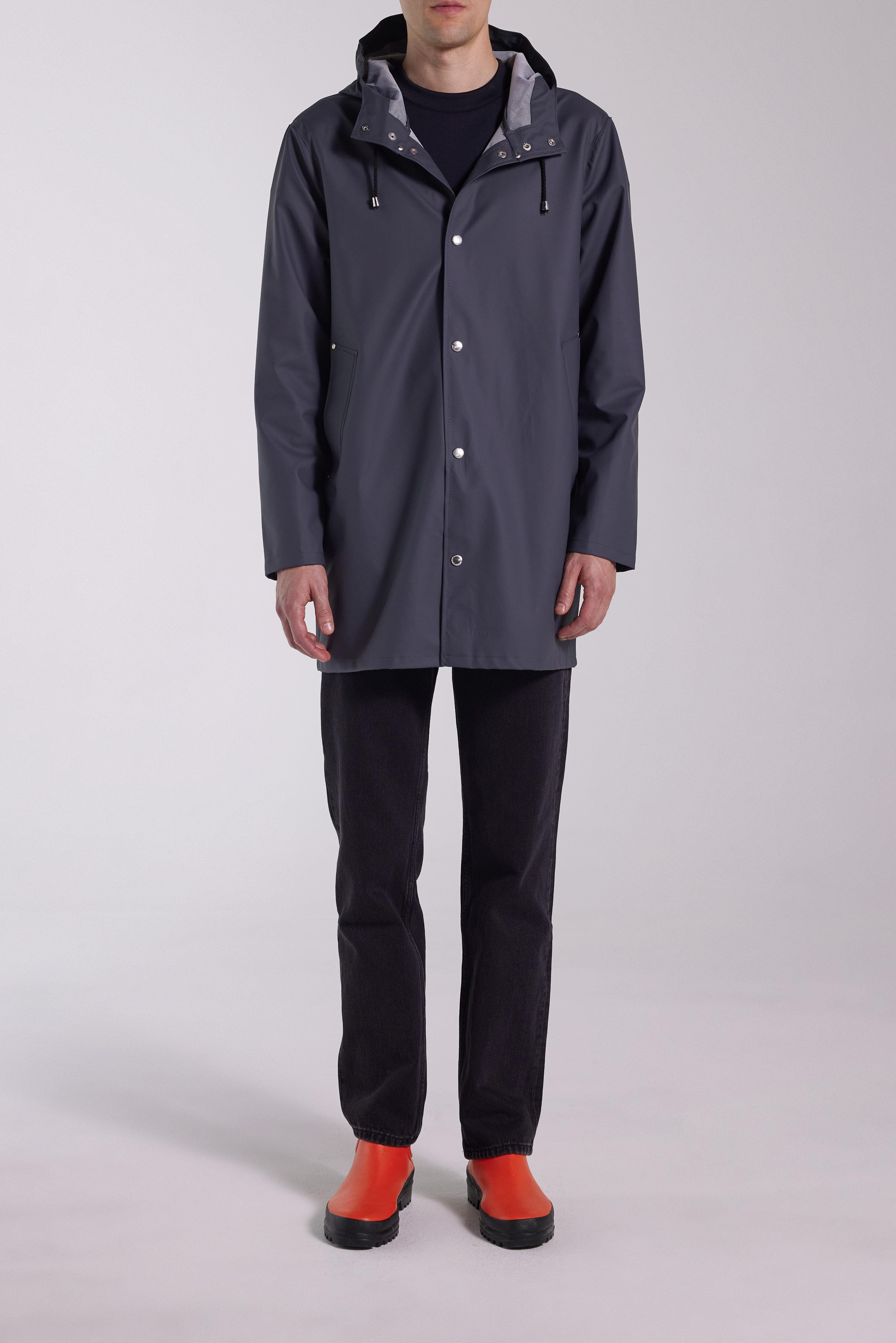 Stutterheim Stockholm Lightweight Raincoat in Charcoal at Nordstrom - 9