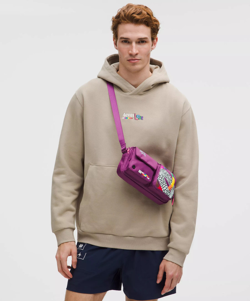 Multi-Pocket Crossbody Bag 2.5L *Pride 6