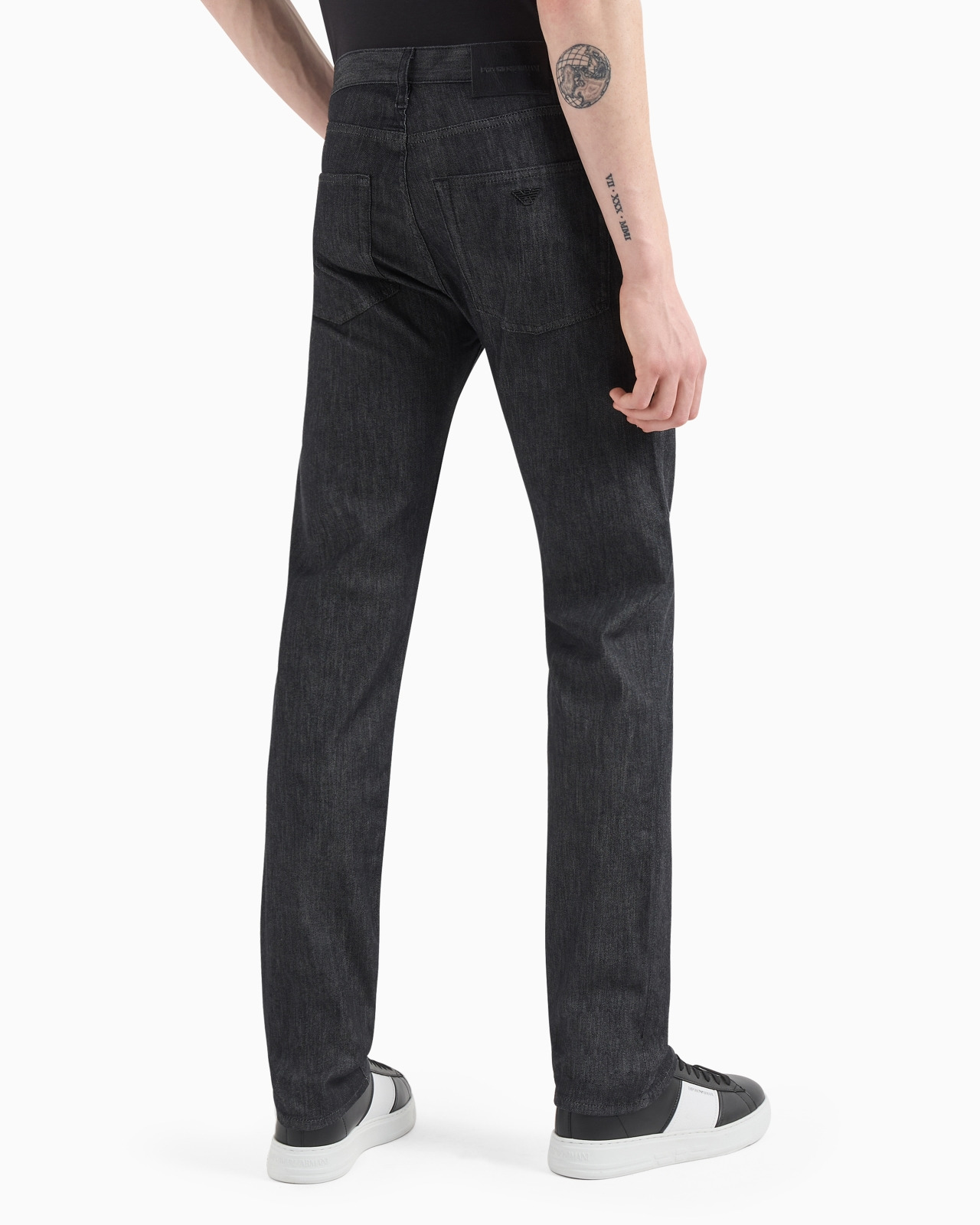 J45 Regular-fit, worn-wash 8 oz denim jeans - 3