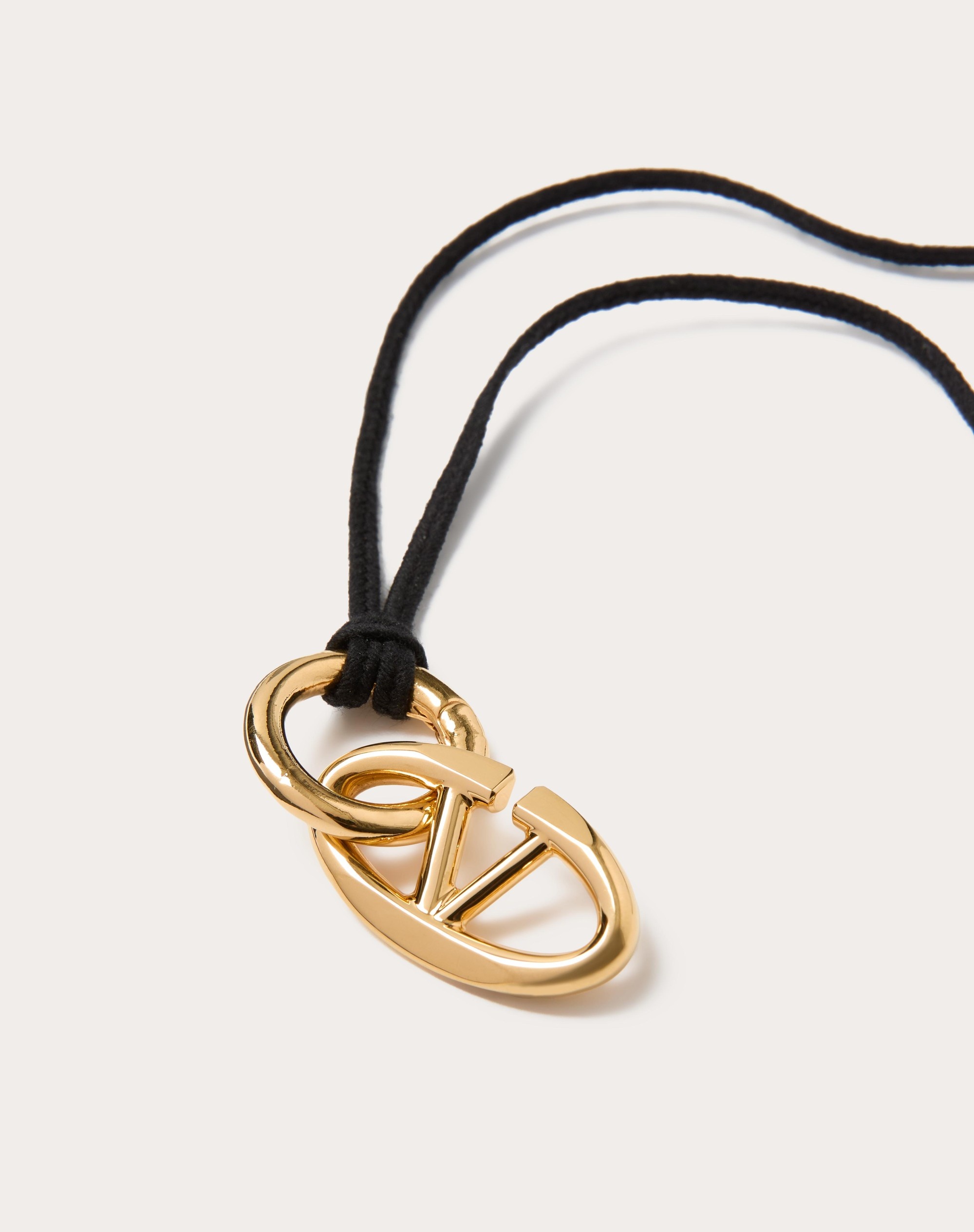 【VALENTINO】Vlogo the bold edition l necklace（関税込） Valentino Garavani Bold Edition Vlogo Necklace | Black