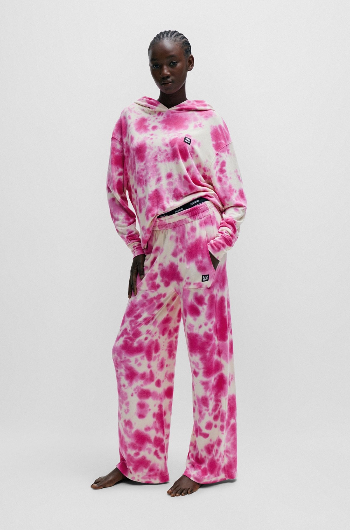 STRAIGHT-LEG TRACKSUIT BOTTOMS WITH SEASONAL PRINT - 3