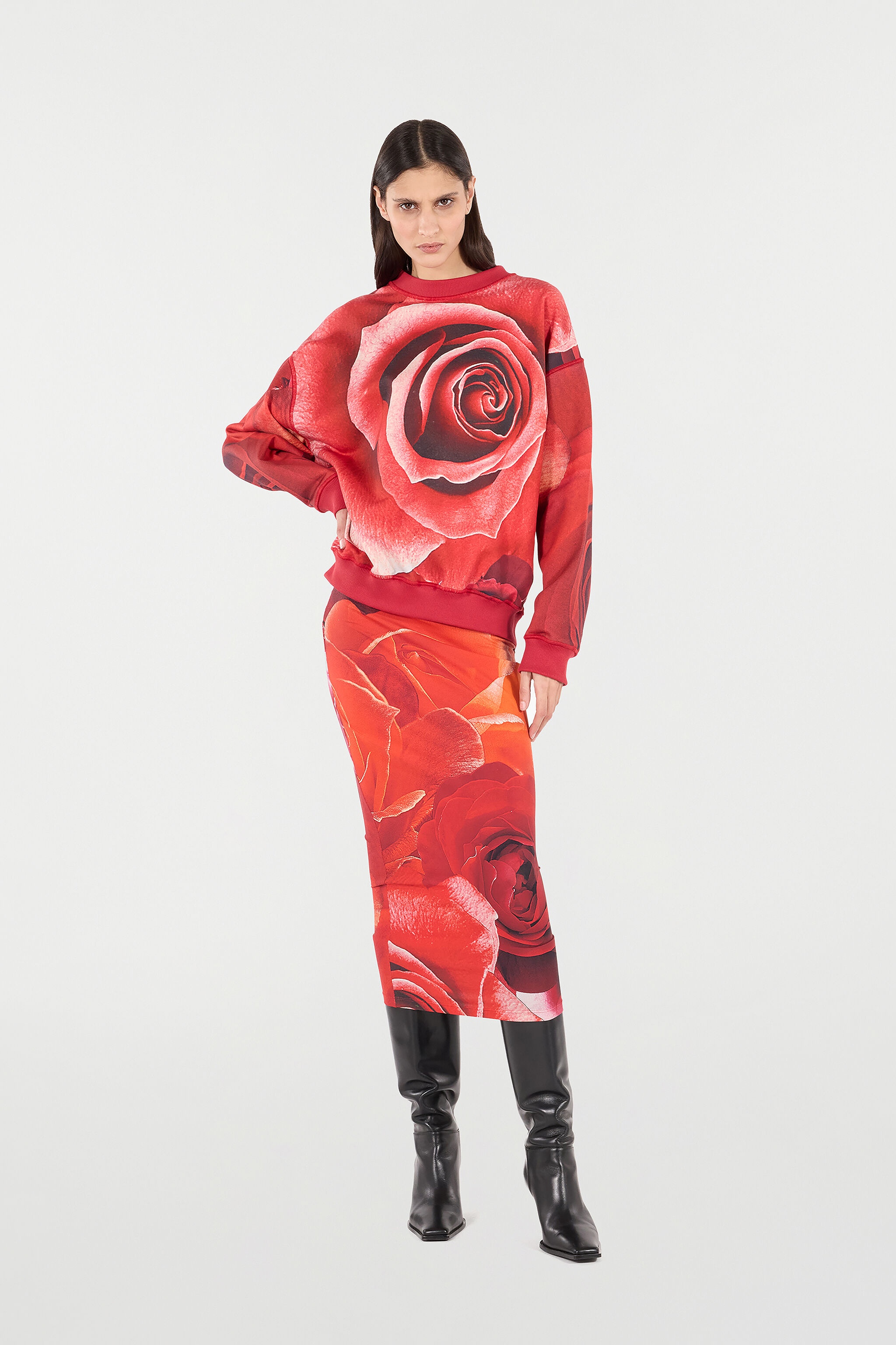 Pencil Skirt With Rose Print - 2