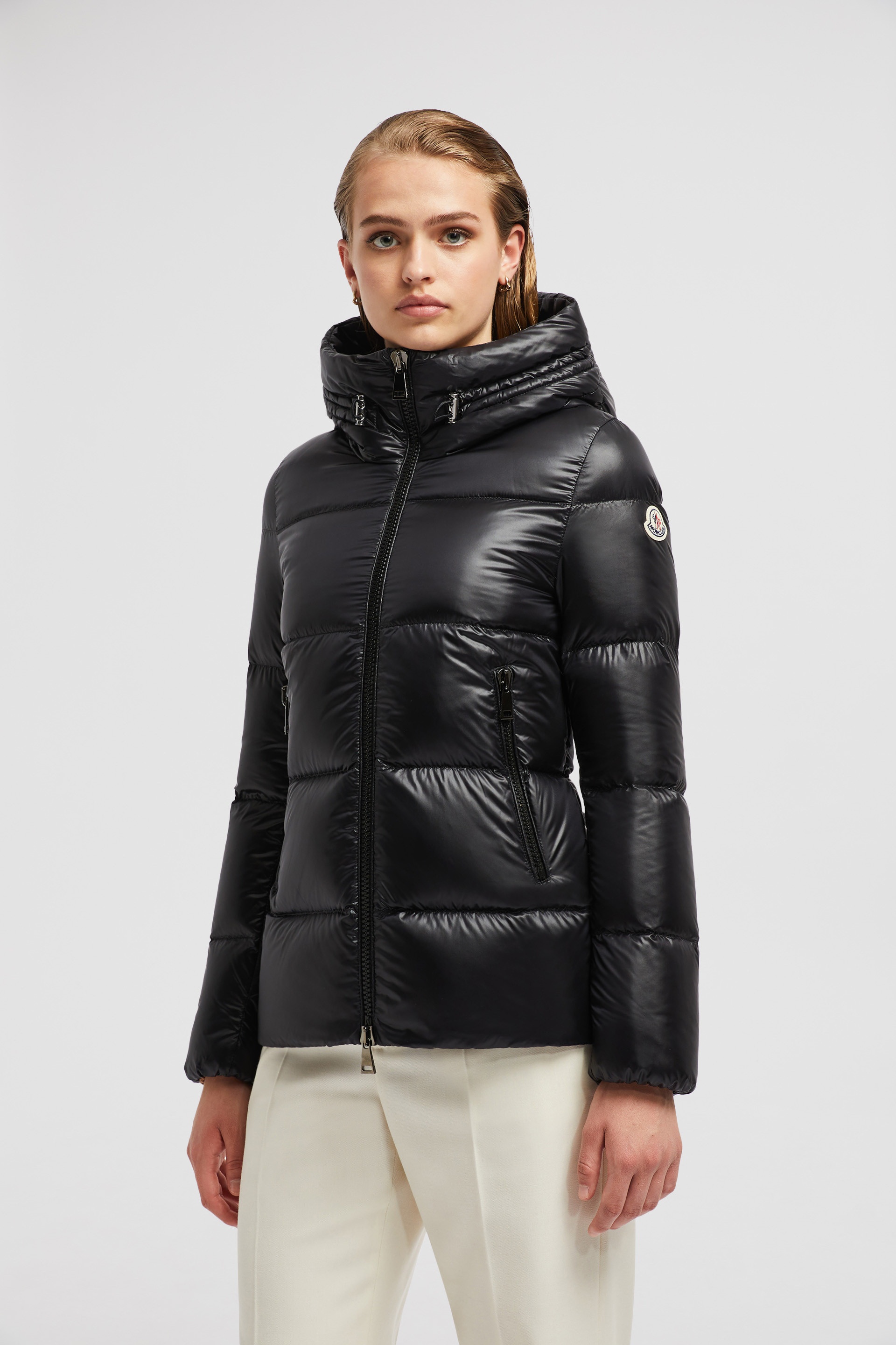 Moncler Seritte Hooded Short Down Jacket | REVERSIBLE