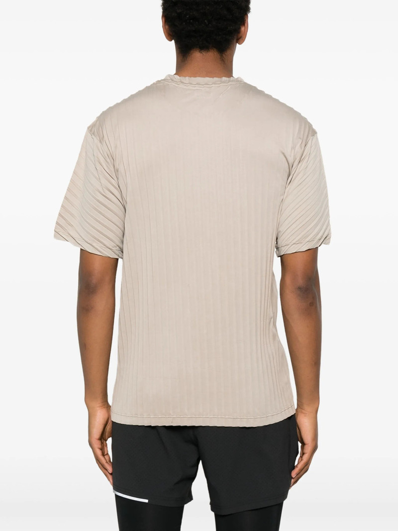 SATISFY Logo-patch T-shirt outlook