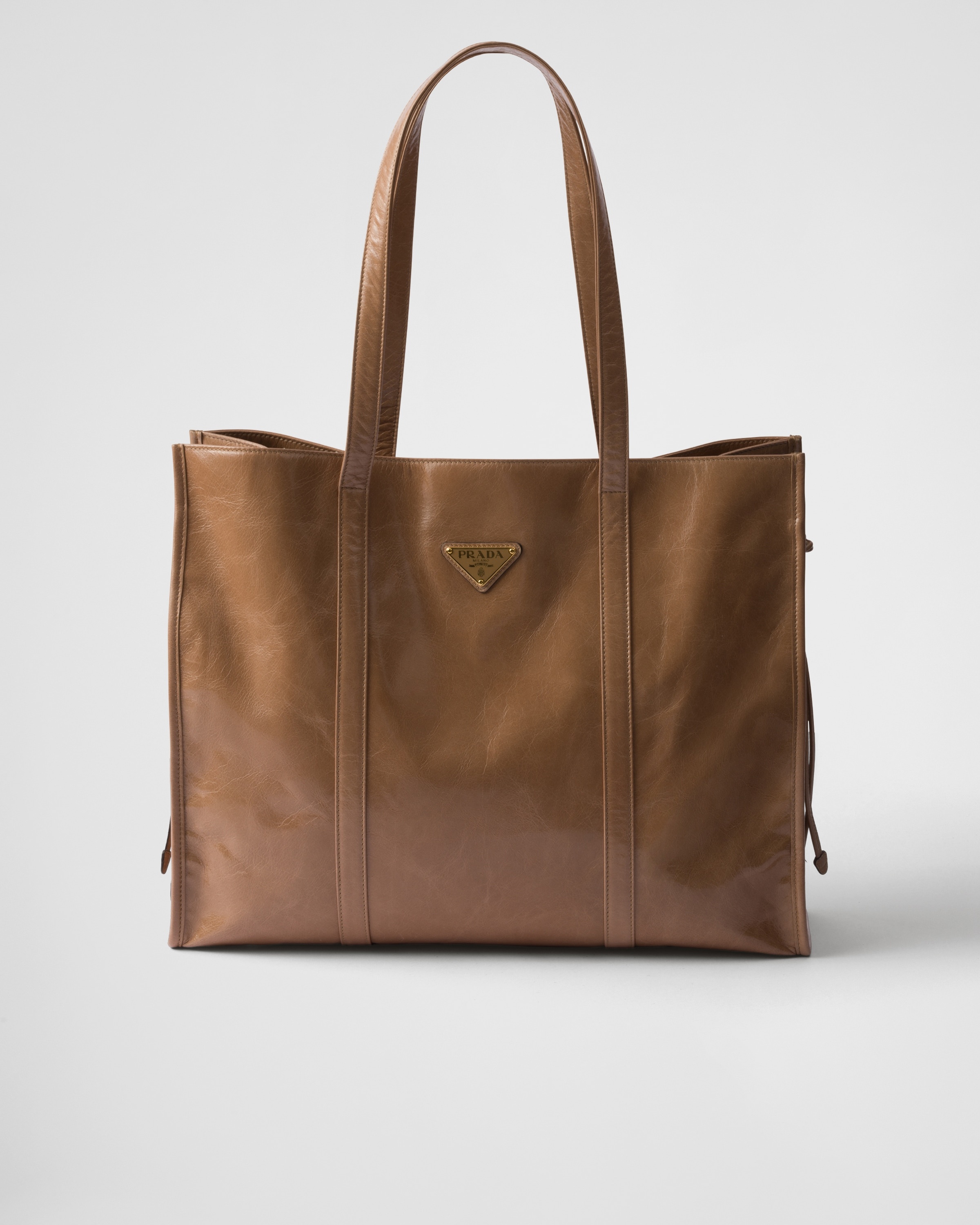 トートバッグ PRADA LARGE SHOPPING BAG IN RADICA COLOUR LEATHER Prada Large leather tote bag | REVERSIBLE