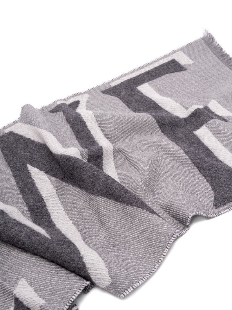 logo fringed scarf 4