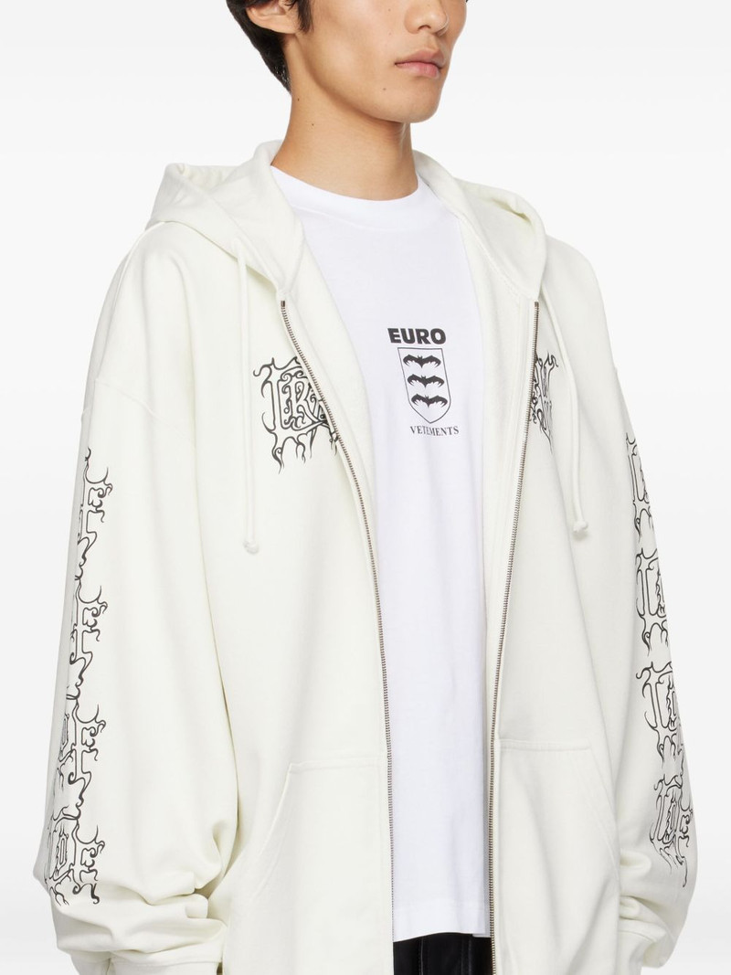 VETEMENTS graphic-print zip-up hoodie outlook