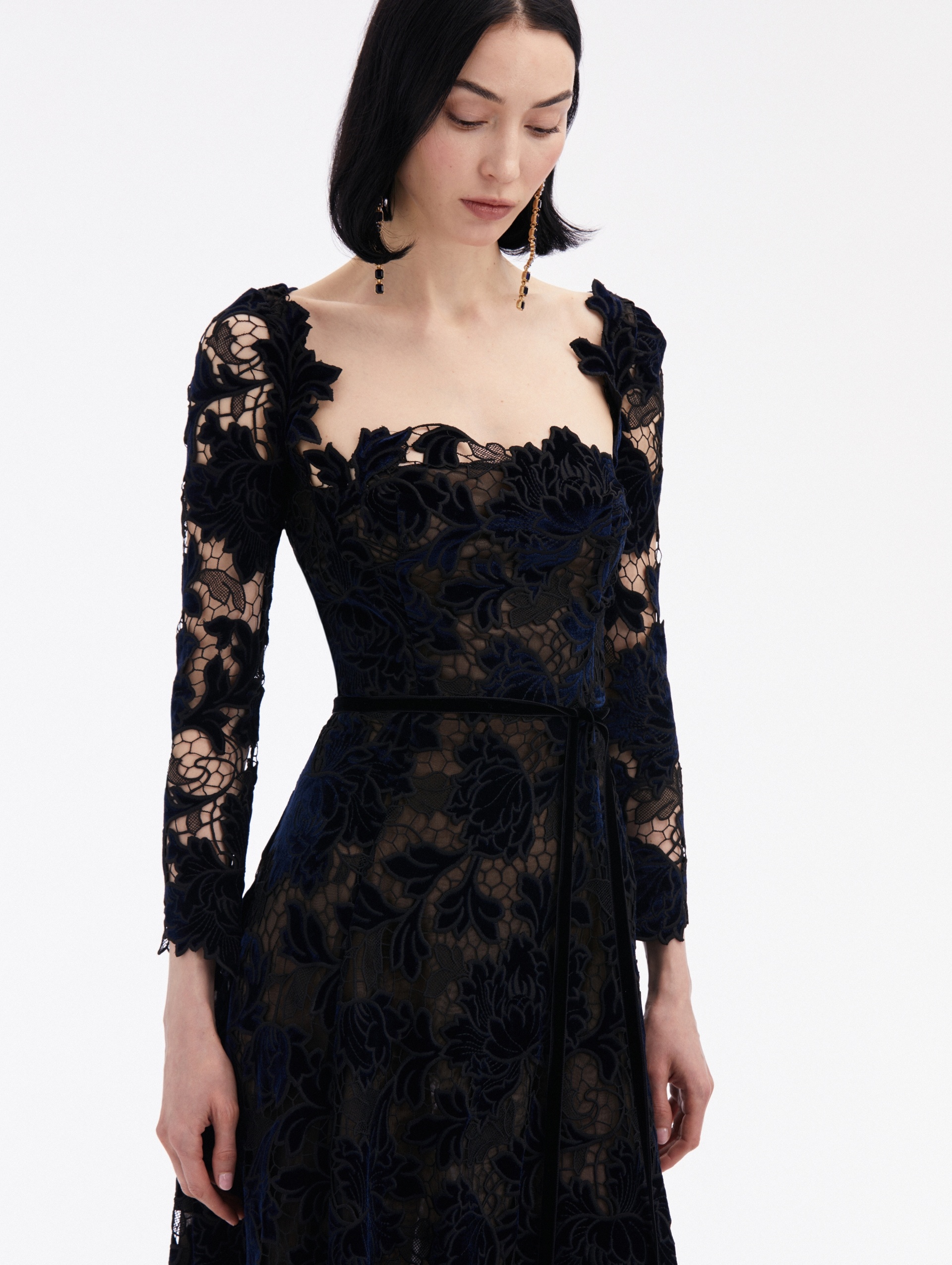 PEONY VELVET GUIPURE DRESS - 4