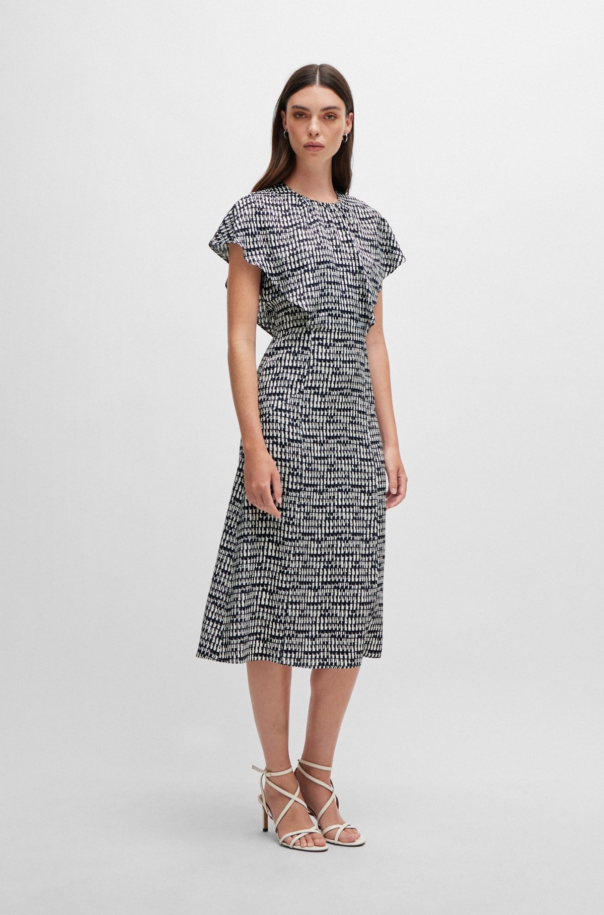 SHORT-SLEEVED DRESS IN ABSTRACT-PATTERNED FABRIC - 3