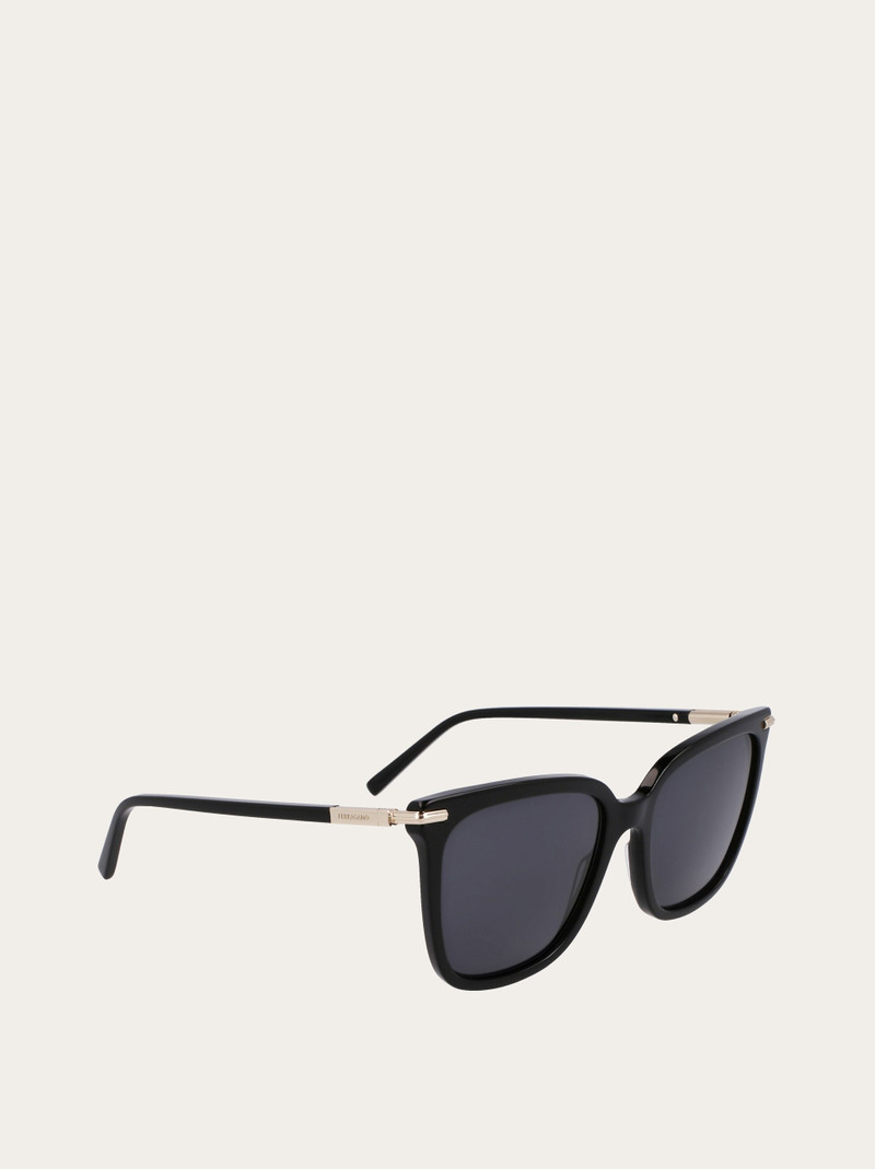 FERRAGAMO Sunglasses outlook