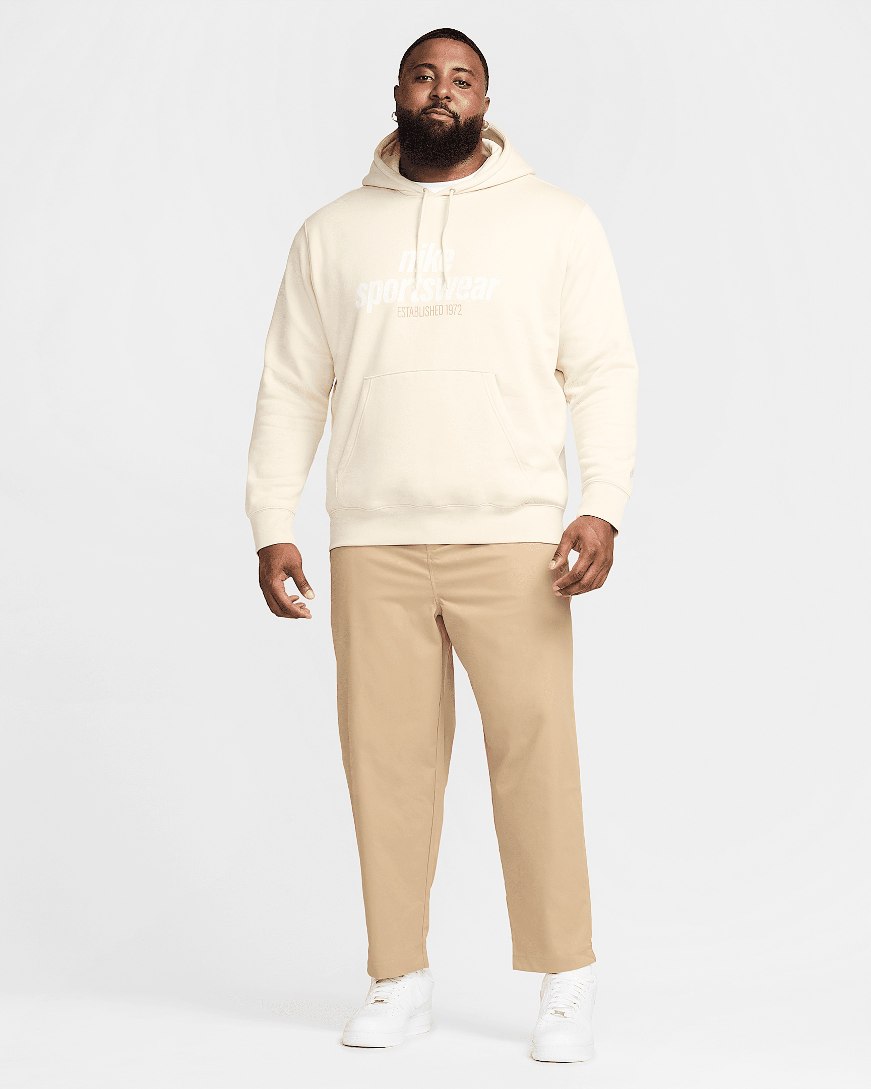 Nike Club Men's Woven Tapered Pants - 12